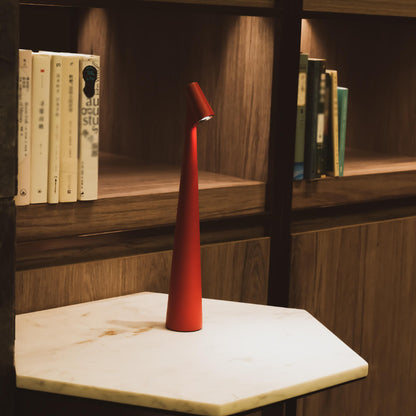 Kalem™ Sculpting Table Lamp