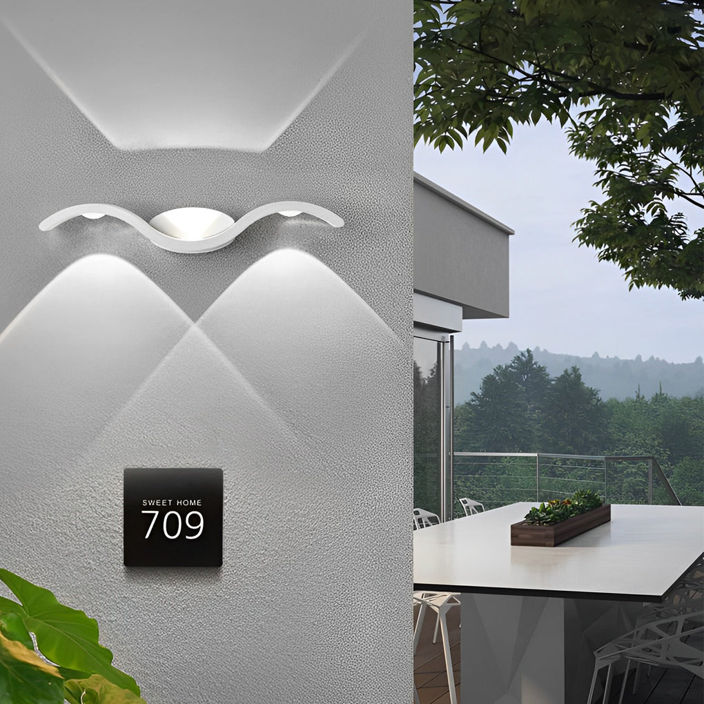 LED Wall Mounted Up Down Light - Creative Wavy Design for Outdoor Spaces and Garden Illumination