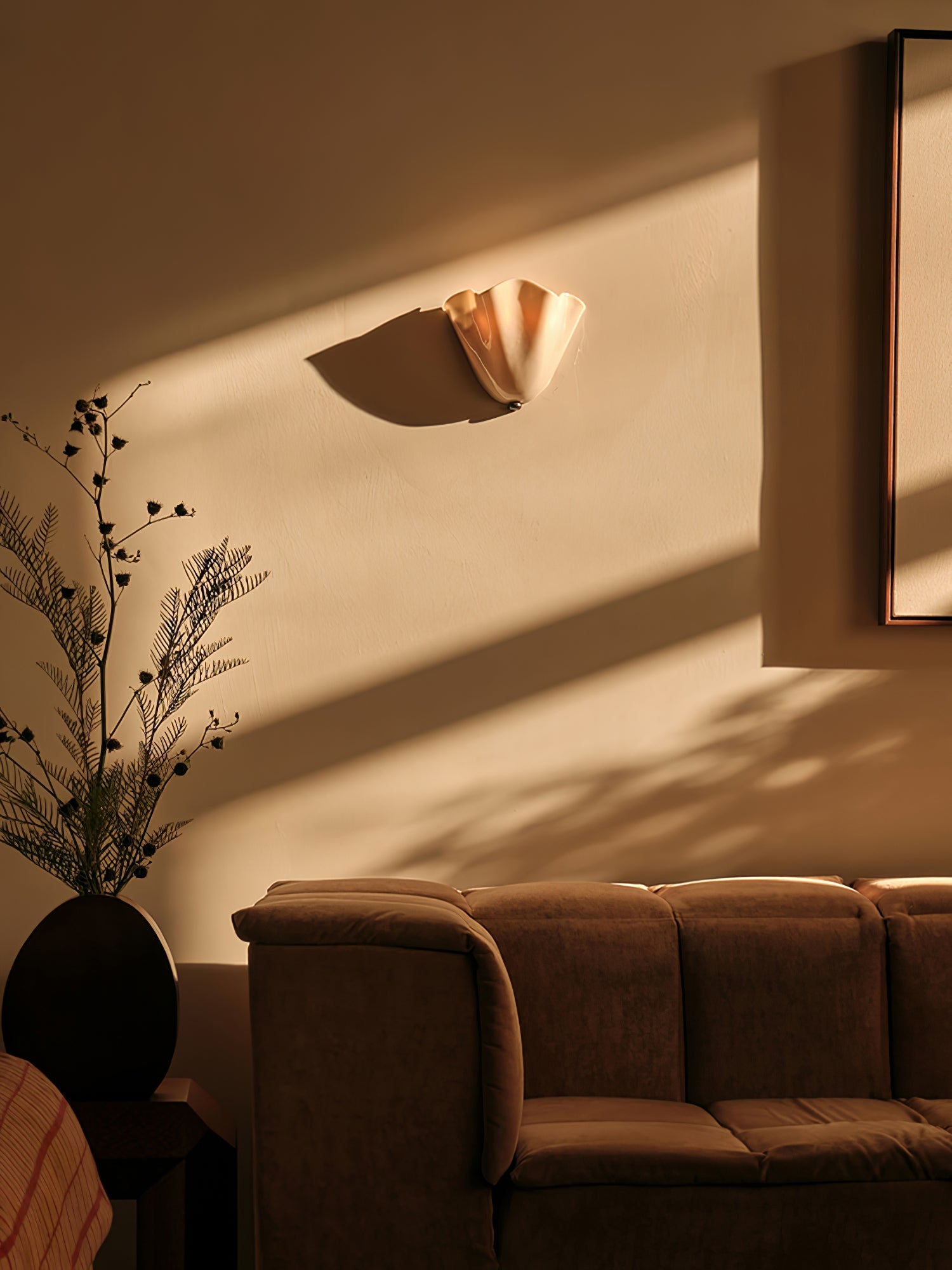 Petalia Wall Light | Soft Curves, Translucent Finish & Ambient Glow for Hallways, Bedrooms & Living Rooms