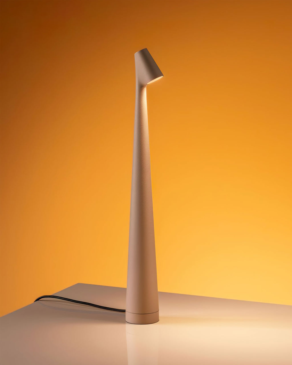 LED Built-in Battery Table Lamp - Portable Wireless Design for Indoor & Outdoor Use