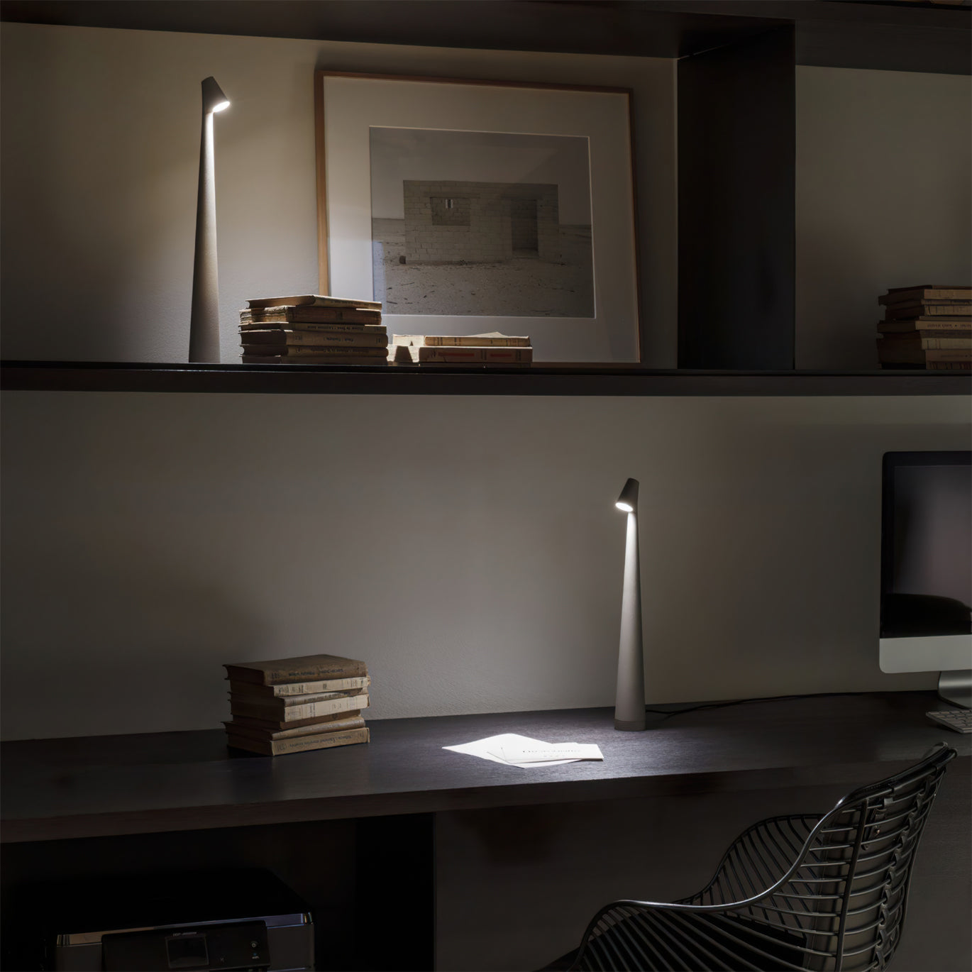 LED Built-in Battery Table Lamp - Portable Wireless Design for Indoor & Outdoor Use