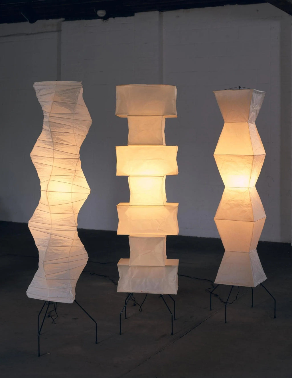 Rice Paper Floor Lamp | Mulberry Paper Shade, Metal Base & Ideal for Indoor Lighting