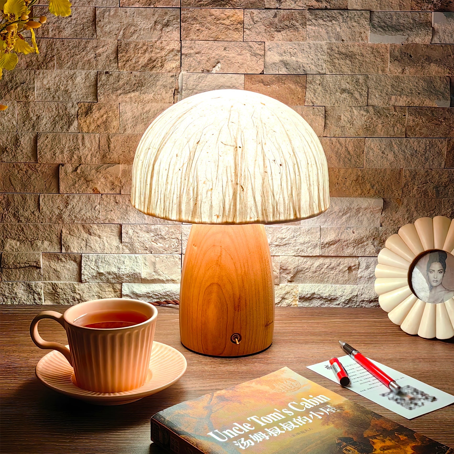 Mushroom Table Lamp with Adjustable Brightness - Modern LED Lighting for Home Decor & Nightstands
