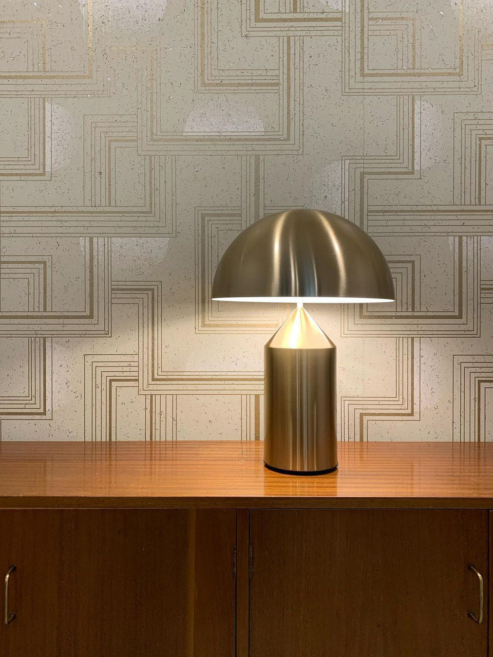 LED Metal Table Lamp - Modern Design with Adjustable Shade for Living Room & Bedroom Lighting