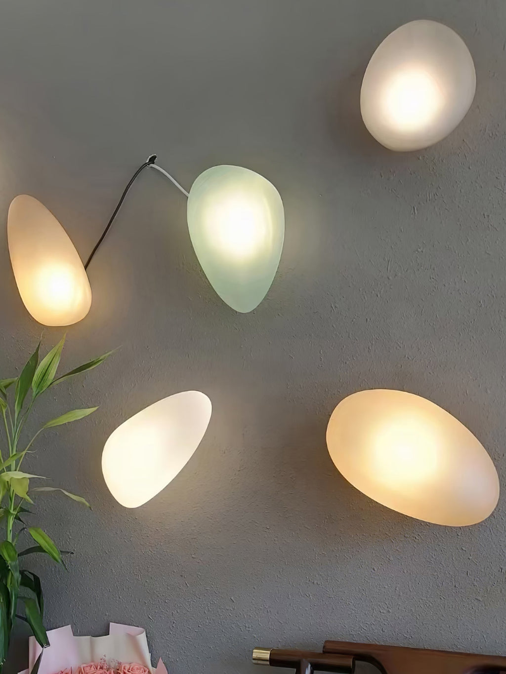 Bubble Glass Wall Lamp | Dimmable, Integrated LED & Versatile for Wall or Ceiling Mounting