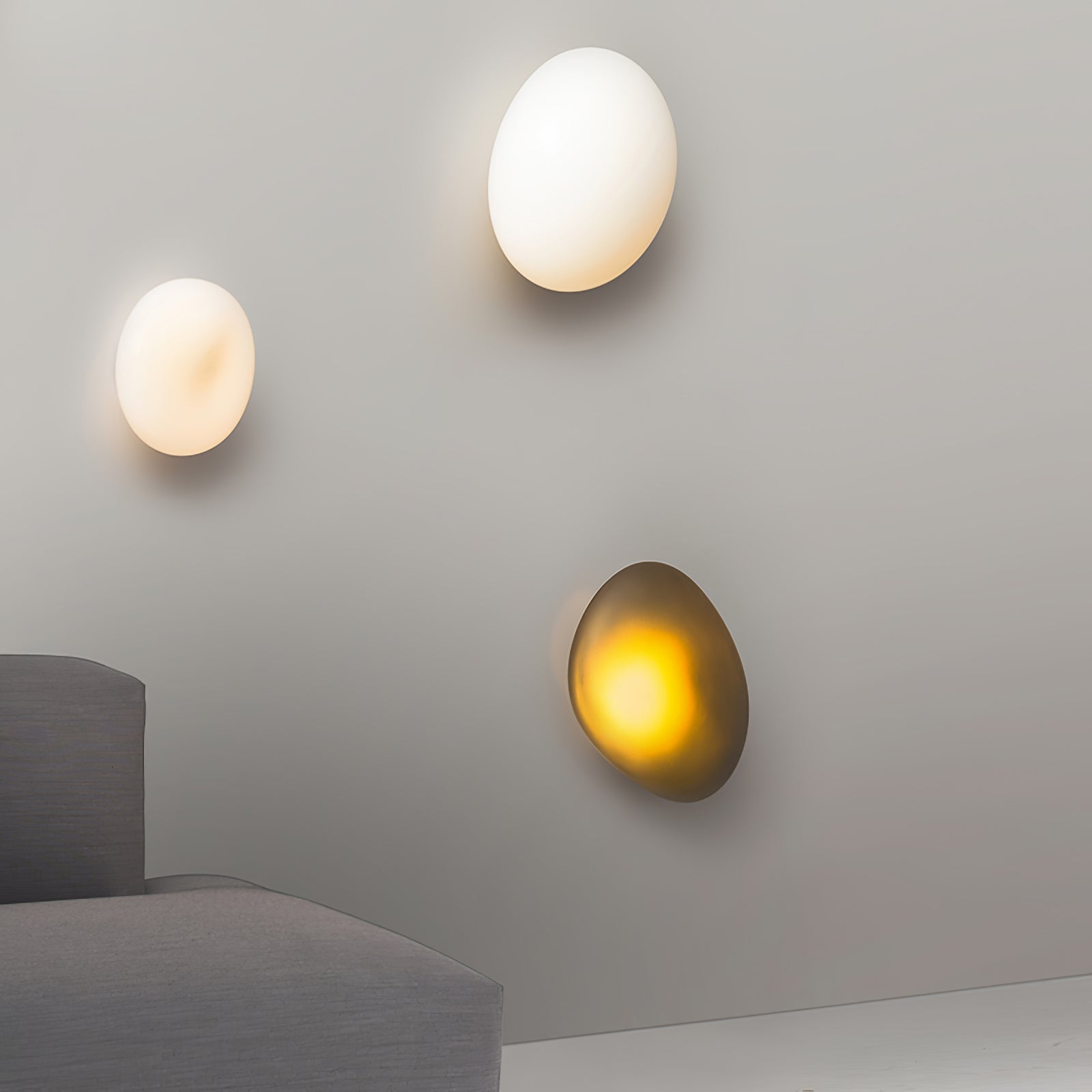 Bubble Glass Wall Lamp | Dimmable, Integrated LED & Versatile for Wall or Ceiling Mounting