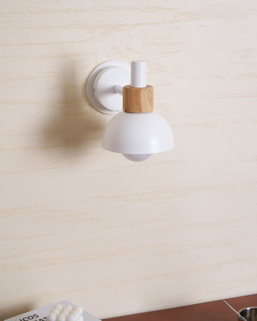 LED Wall Lamp - Modern Design with Adjustable Brightness - Ideal for Living Room, Bedroom & Hallway Lighting