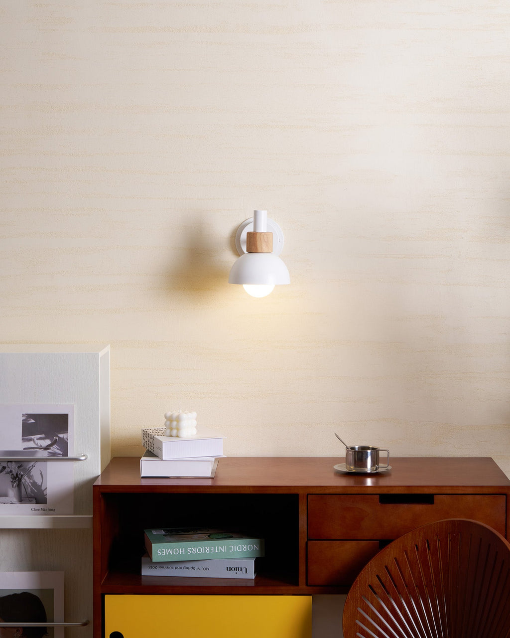 LED Wall Lamp - Modern Design with Adjustable Brightness - Ideal for Living Room, Bedroom & Hallway Lighting