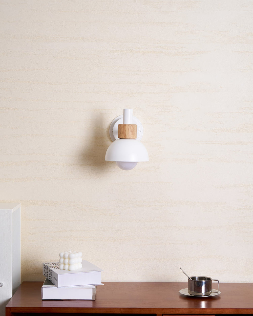 LED Wall Lamp - Modern Design with Adjustable Brightness - Ideal for Living Room, Bedroom & Hallway Lighting