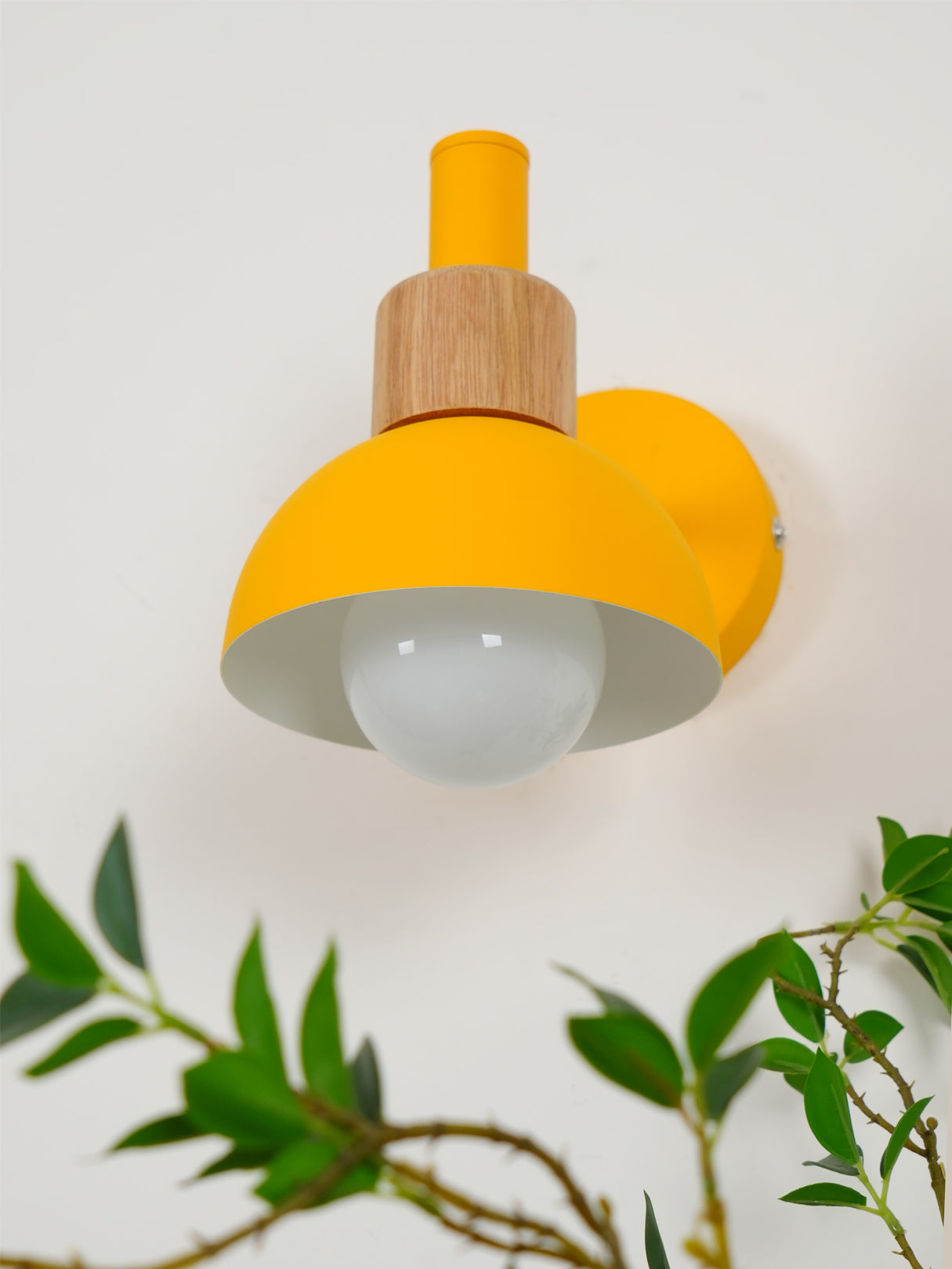 LED Wall Lamp - Modern Design with Adjustable Brightness - Ideal for Living Room, Bedroom & Hallway Lighting