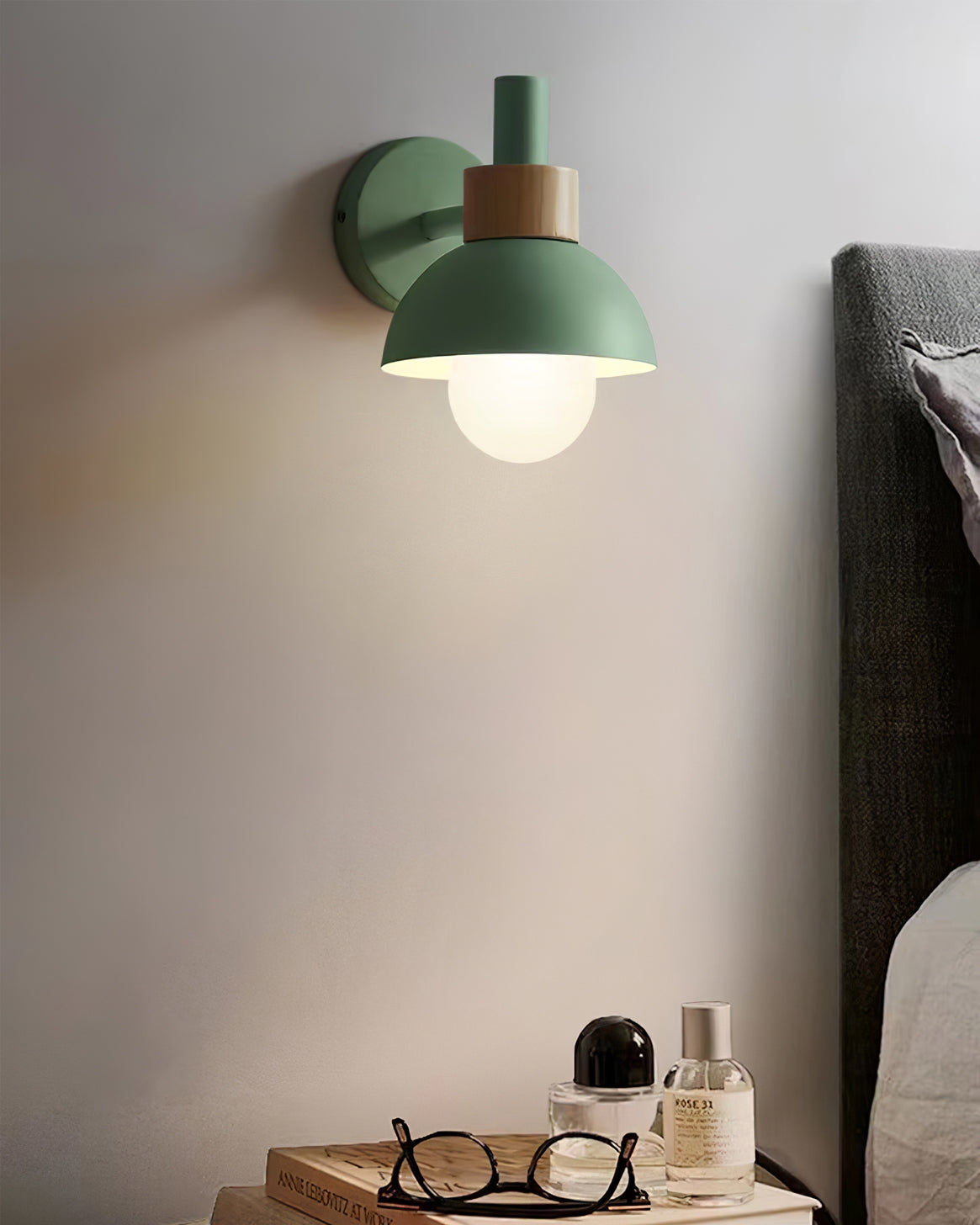 LED Wall Lamp - Modern Design with Adjustable Brightness - Ideal for Living Room, Bedroom & Hallway Lighting