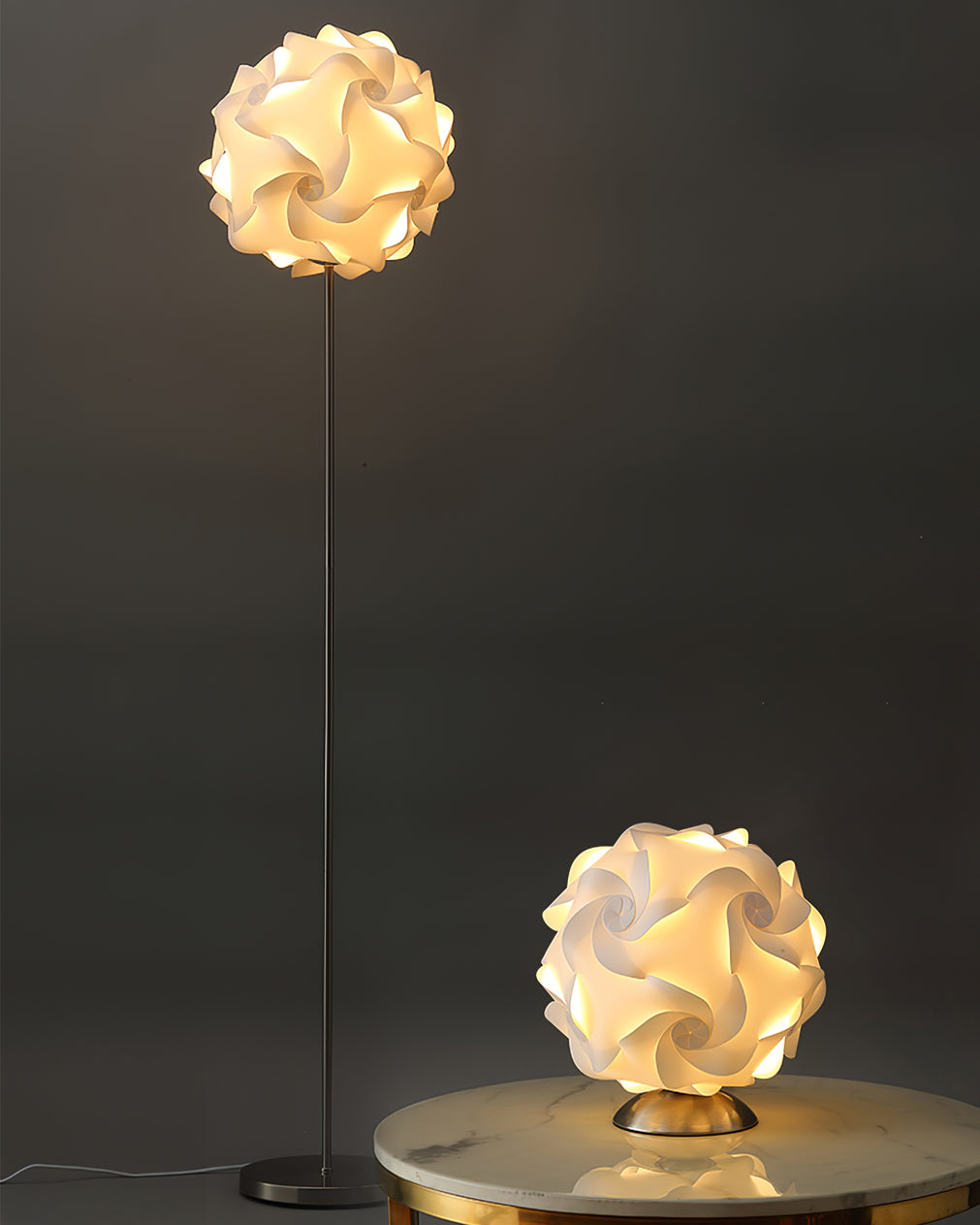 LED Flower Floor Lamp with Adjustable Height and Colorful Petals for Living Room & Bedroom Decor
