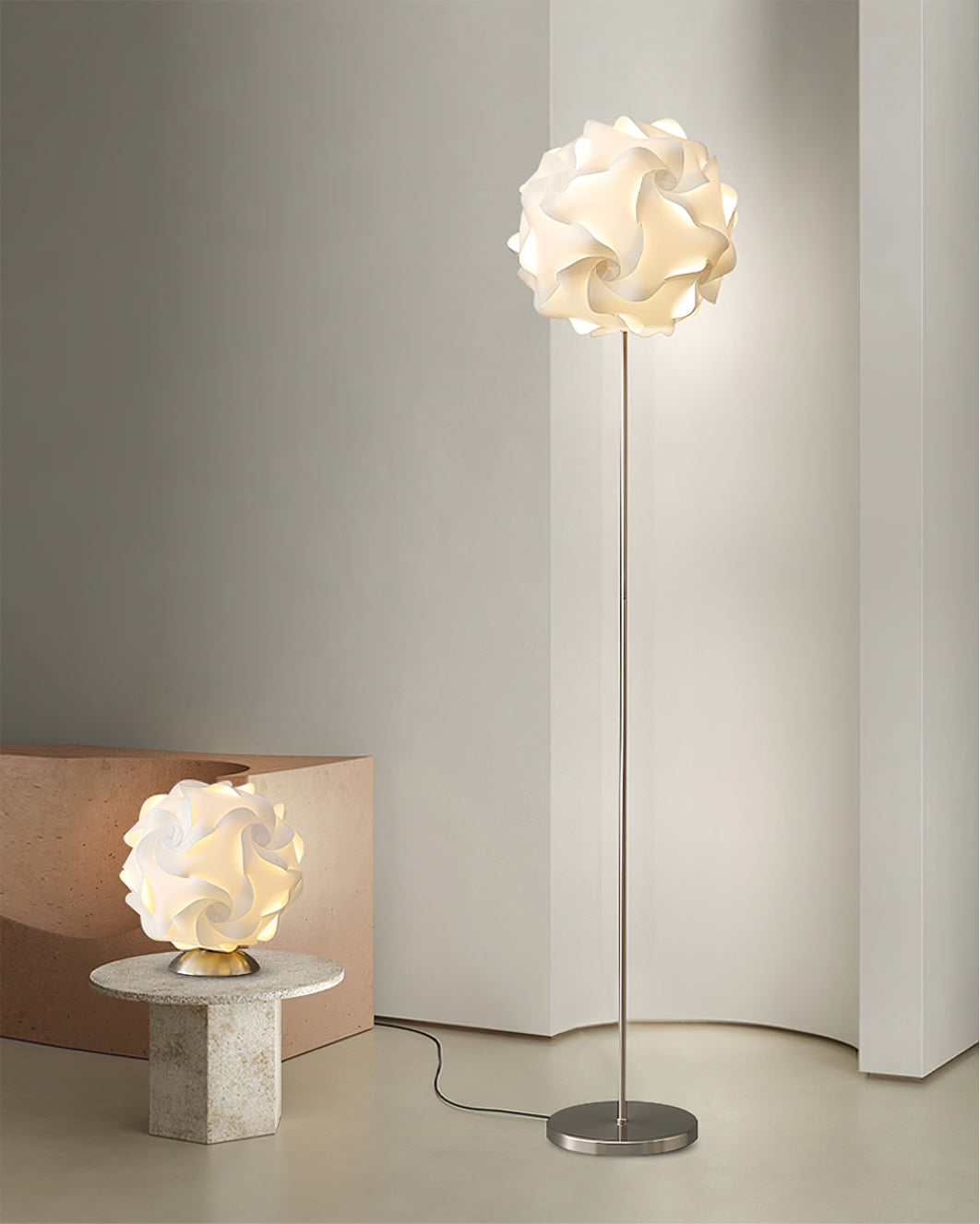 LED Flower Floor Lamp with Adjustable Height and Colorful Petals for Living Room & Bedroom Decor