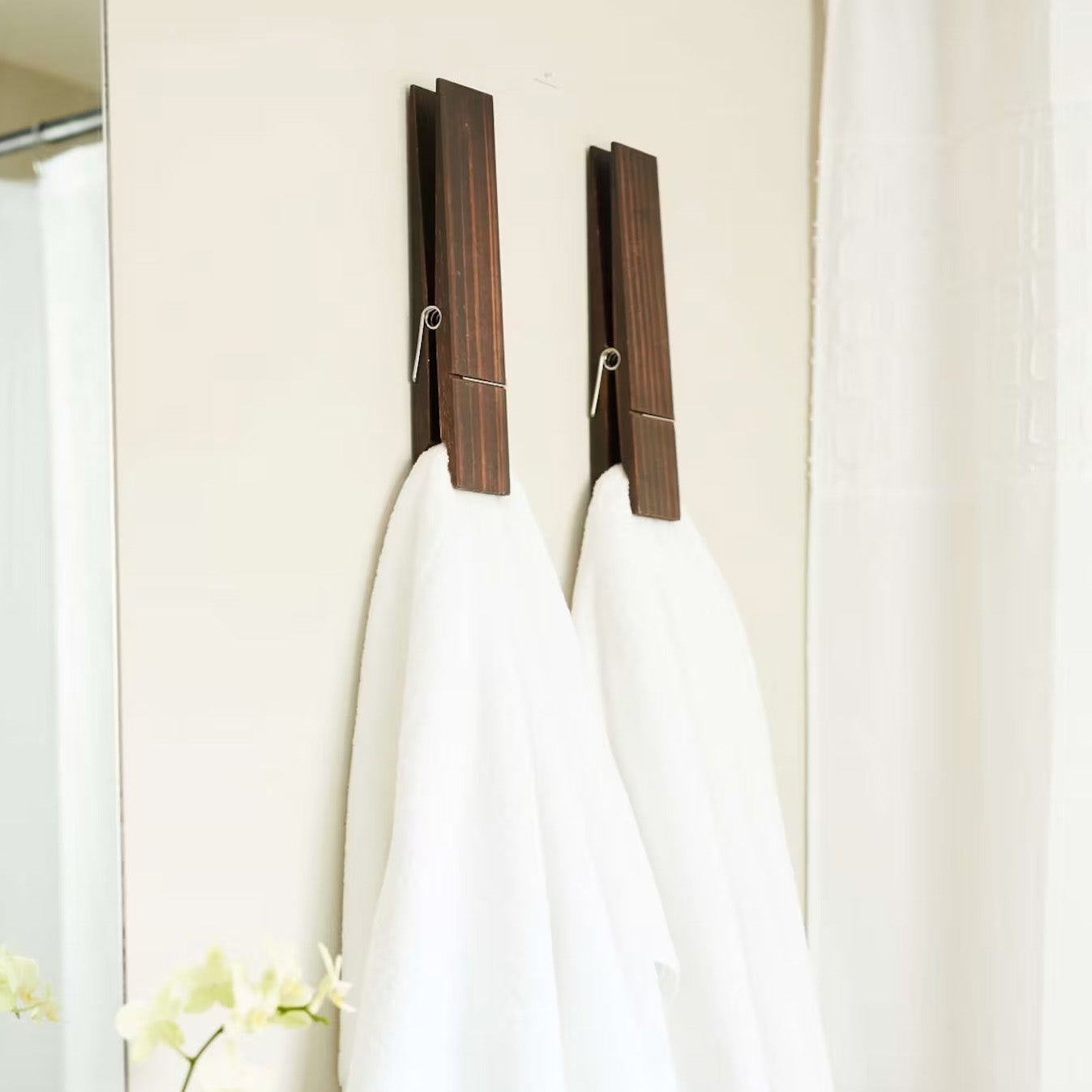 Oversized Clothespin Towel Holder - Giant Clip Design for Beach, Pool, and Home Use