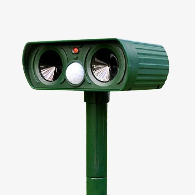 Solar Outdoor Ultrasonic Repeller for Garden Defense Squirrels