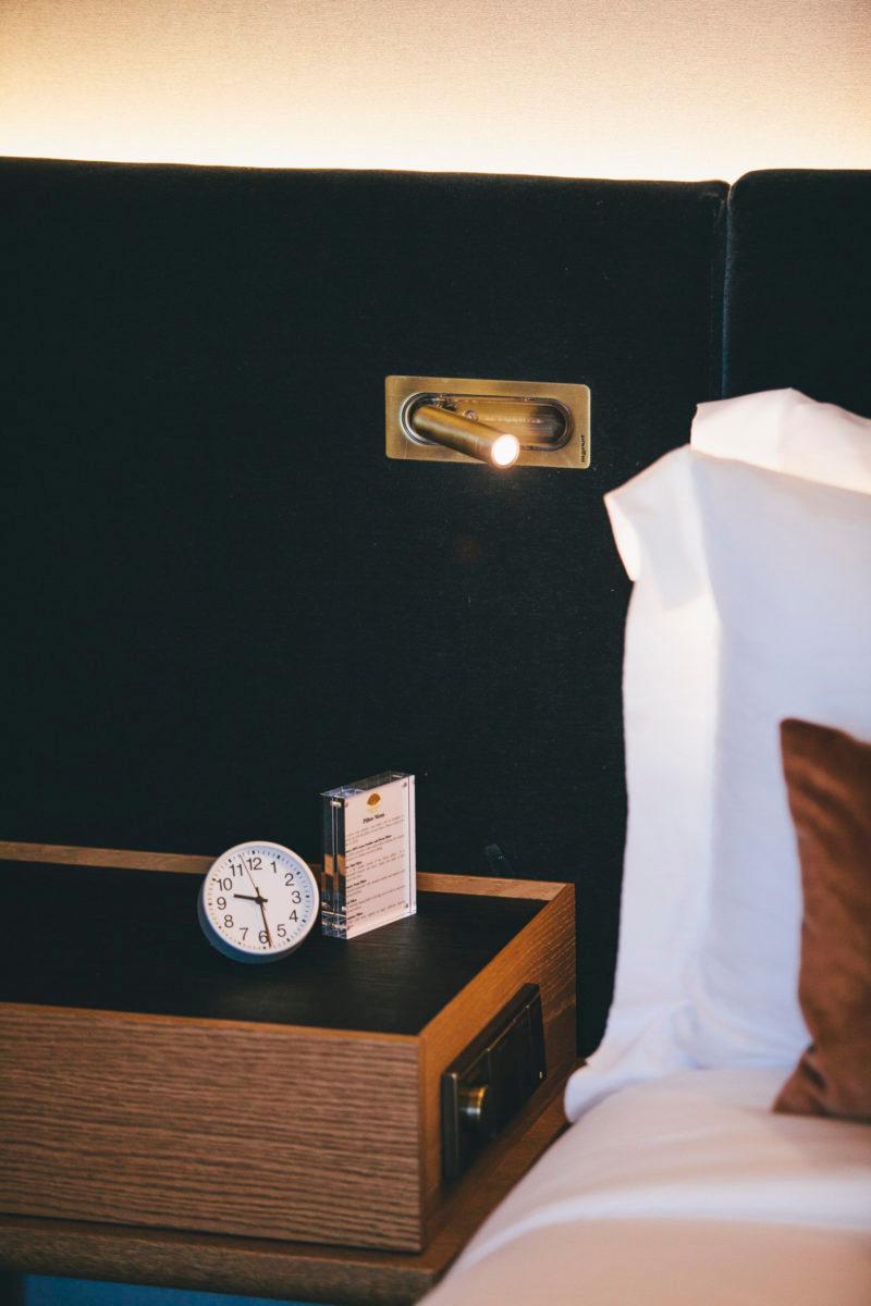 Wall-Mounted LED Reading Lamp | 360º Rotation, Glare-Minimizing Design for Indoor Use