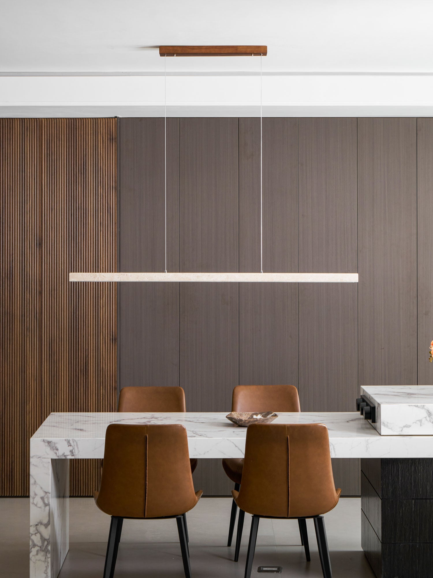 Linear Travertine Pendant Lamp | Dimmable, Adjustable Height & Ideal for Modern Kitchens and Workspaces