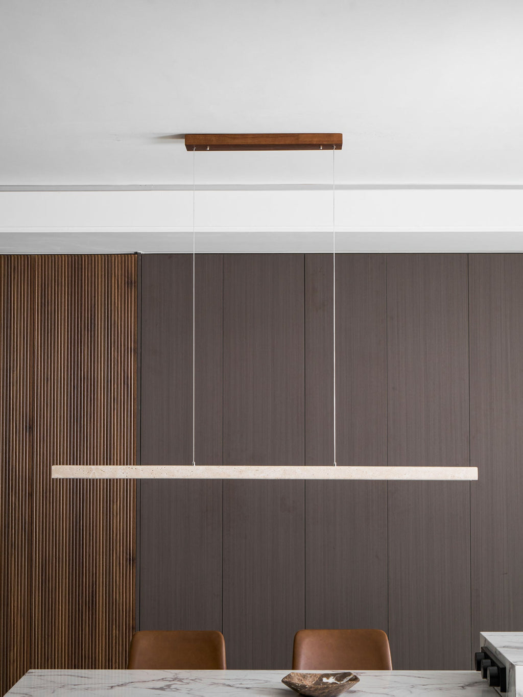 Linear Travertine Pendant Lamp | Dimmable, Adjustable Height & Ideal for Modern Kitchens and Workspaces