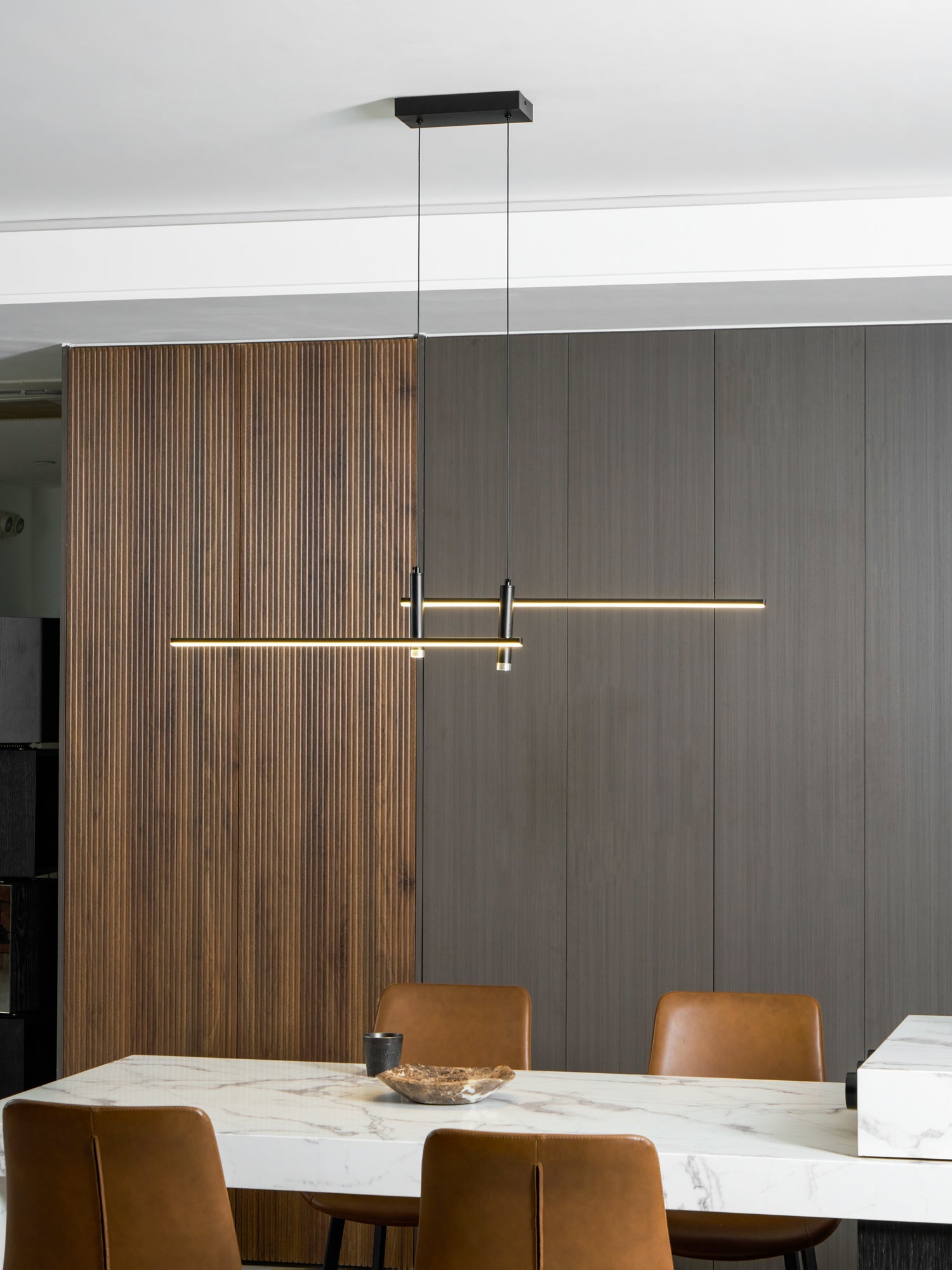 Minimalist LED Pendant Light | Dimmable, Adjustable Height & Ideal for Indoor Spaces