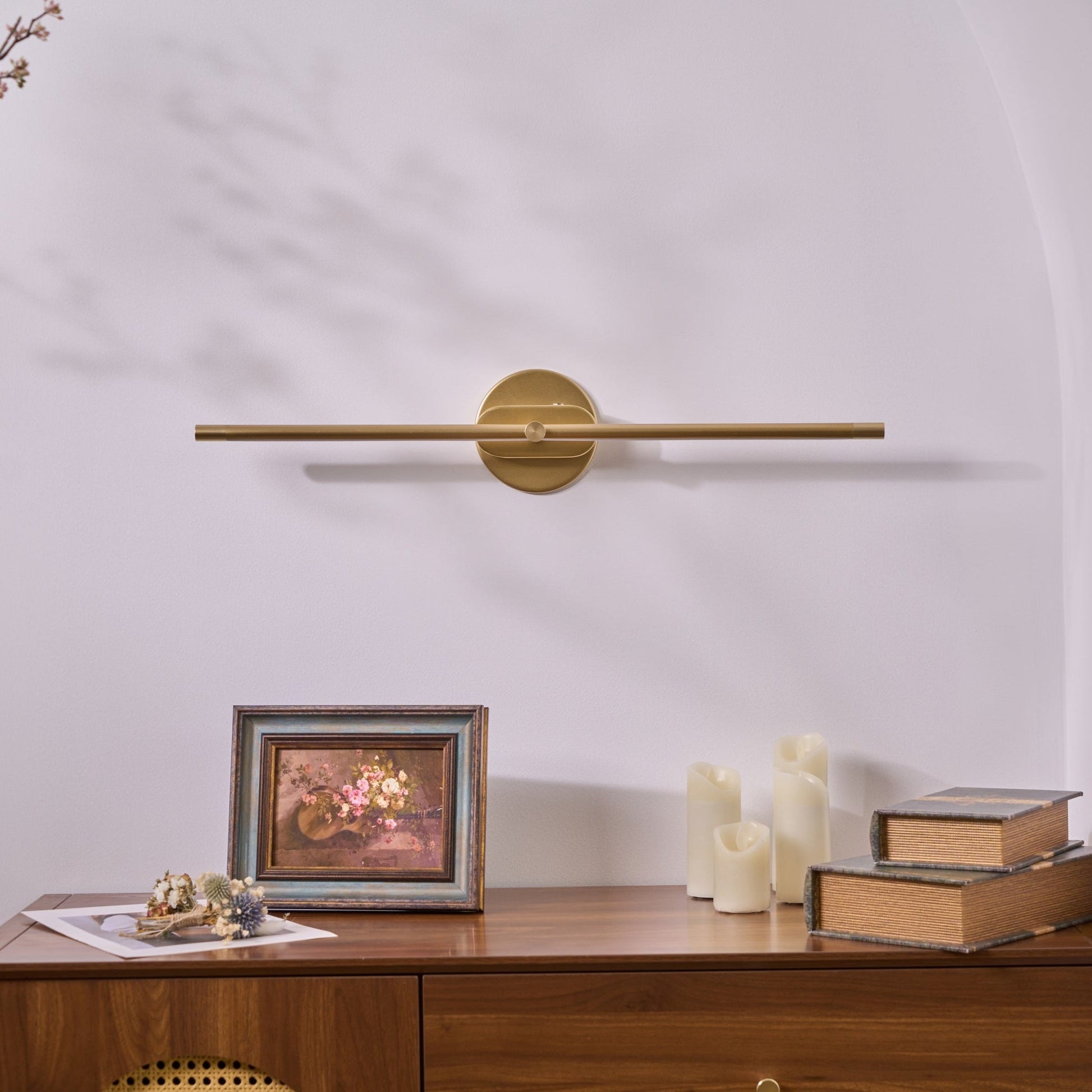 Minimalist Linear Rechargeable Wall Lamp | Touch Sensor, USB Charging & Ideal for Bathrooms and Vanity Mirrors