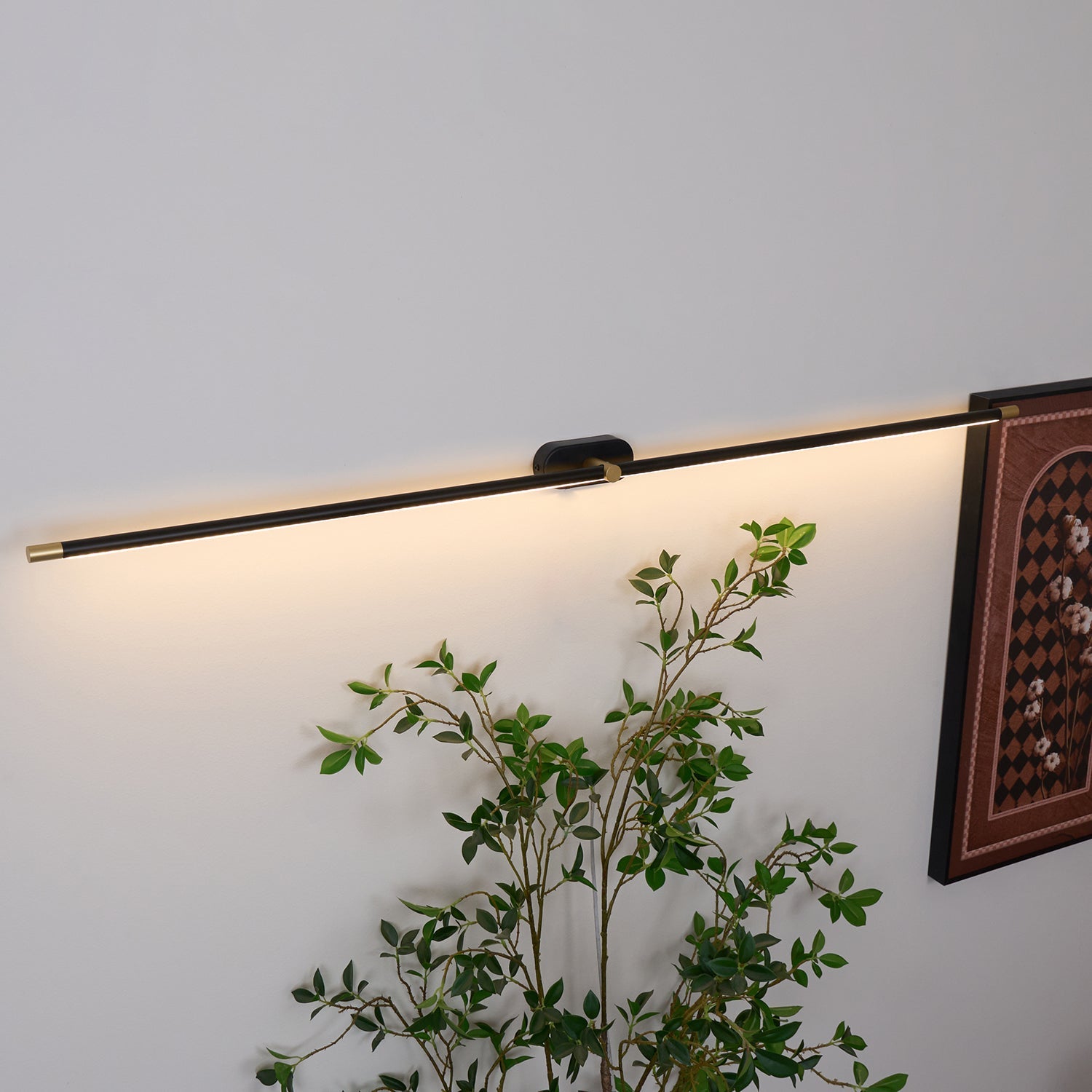 Minimalist Linear Rechargeable Wall Lamp | Touch Sensor, USB Charging & Ideal for Bathrooms and Vanity Mirrors