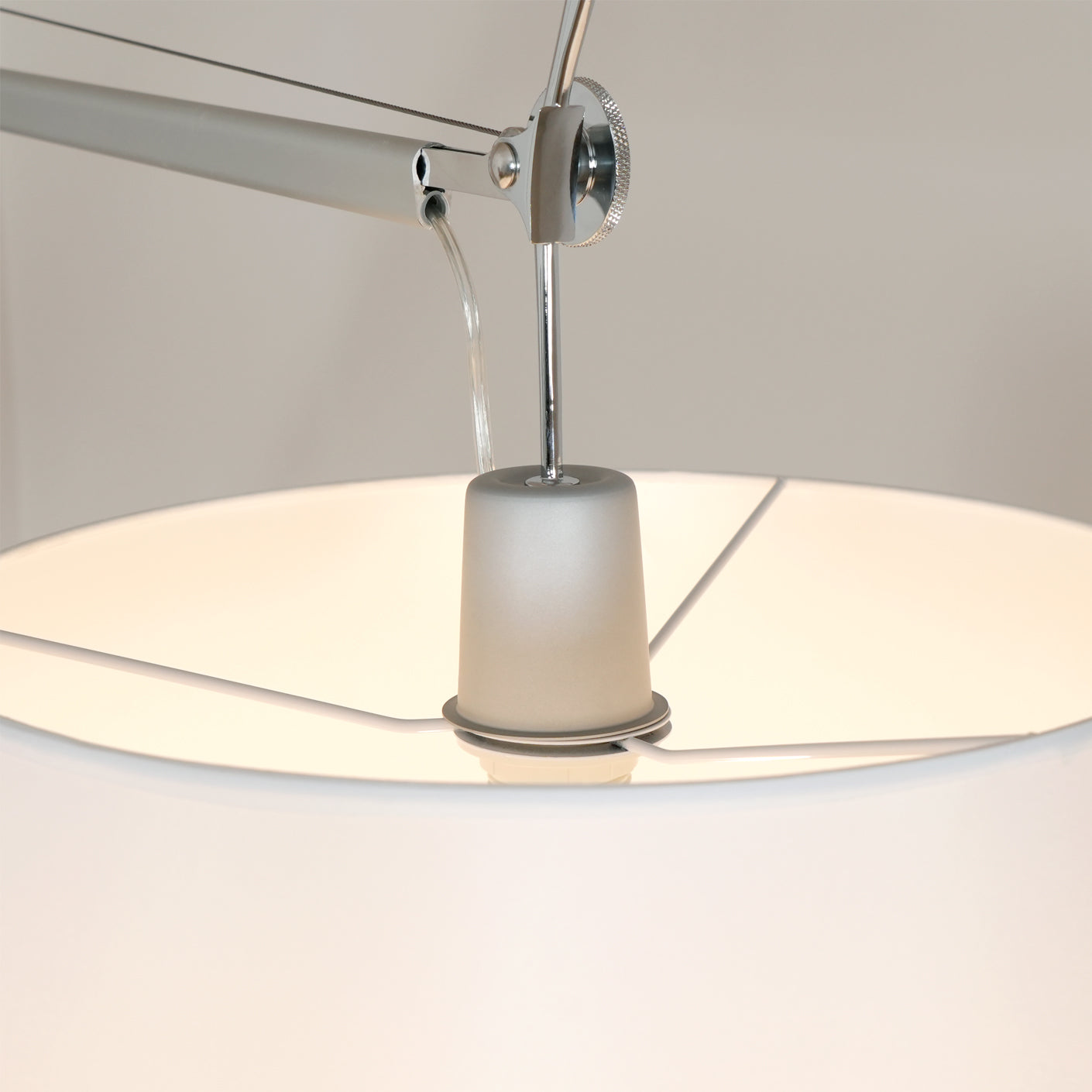 LED Modern Classic Floor Lamp with Adjustable Height for Living Room & Bedroom Lighting