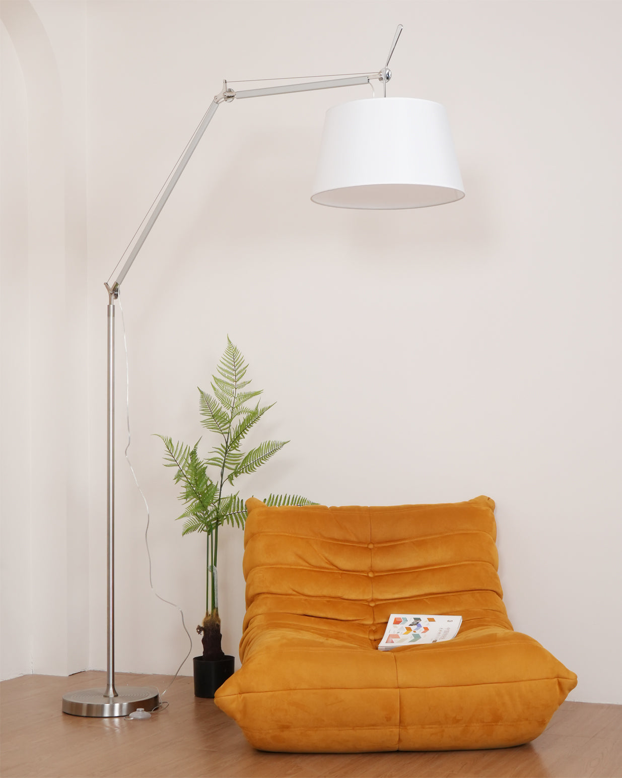 LED Modern Classic Floor Lamp with Adjustable Height for Living Room & Bedroom Lighting