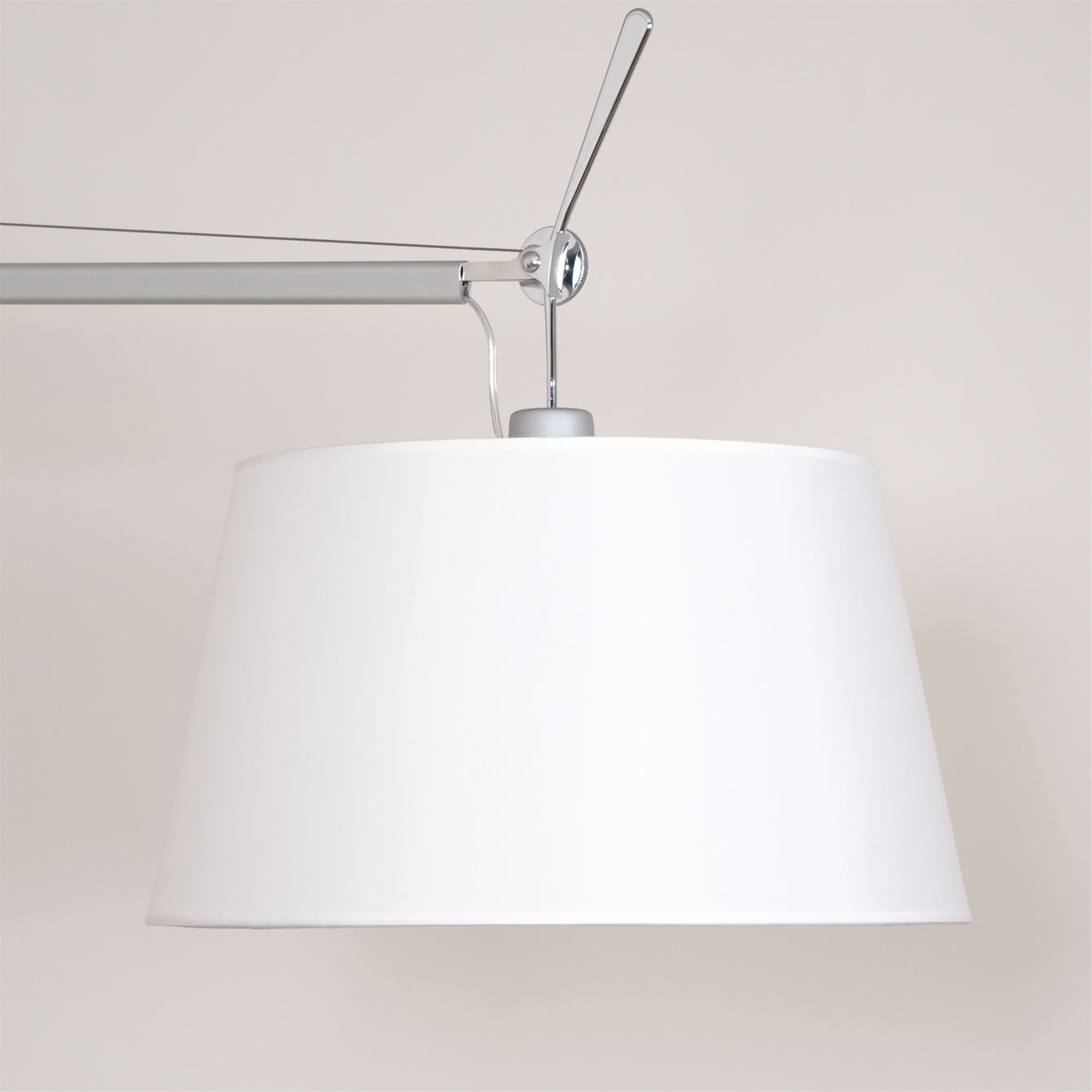 LED Modern Classic Floor Lamp with Adjustable Height for Living Room & Bedroom Lighting