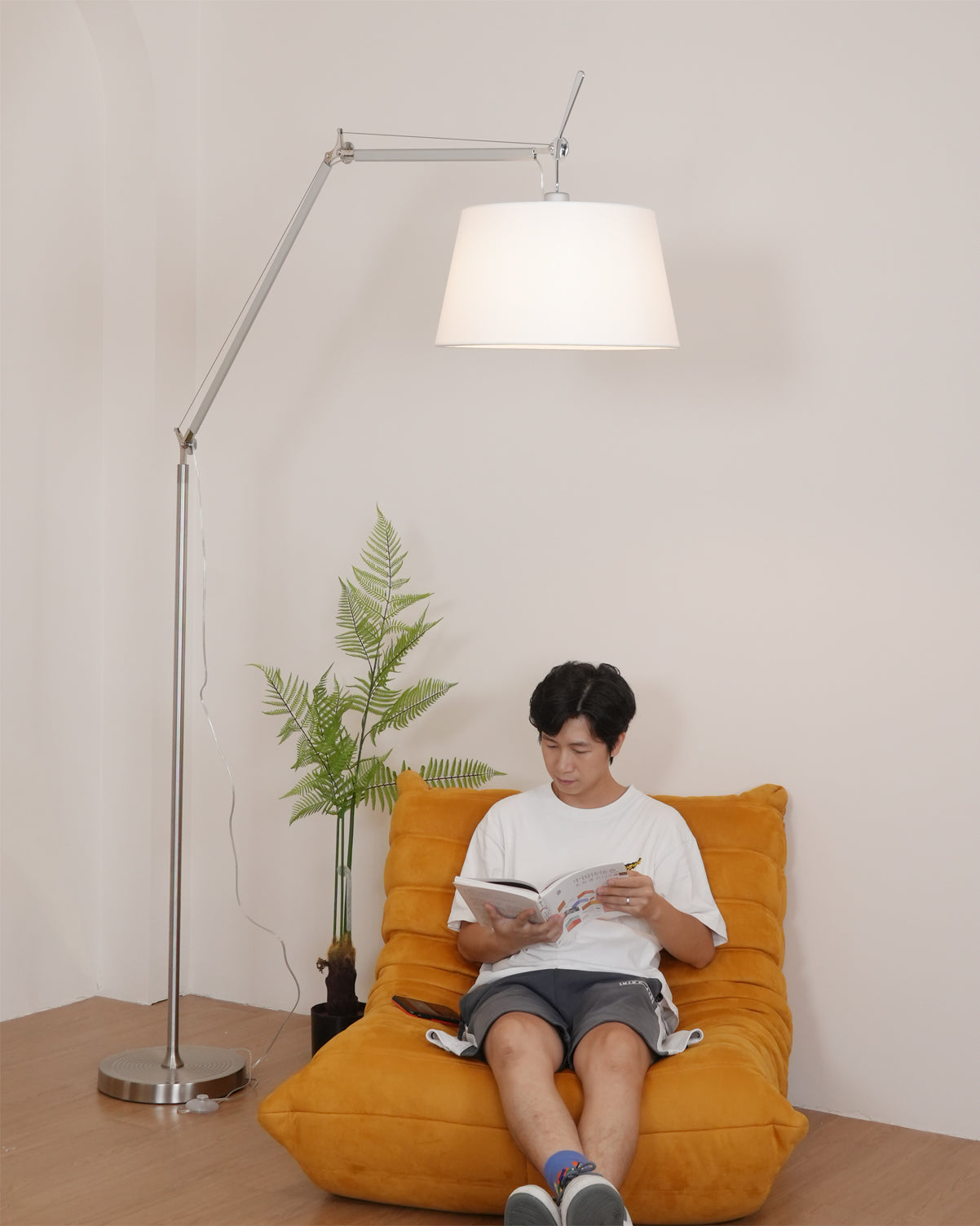 LED Modern Classic Floor Lamp with Adjustable Height for Living Room & Bedroom Lighting