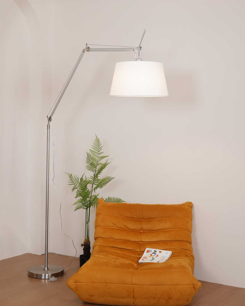 LED Modern Classic Floor Lamp with Adjustable Height for Living Room & Bedroom Lighting