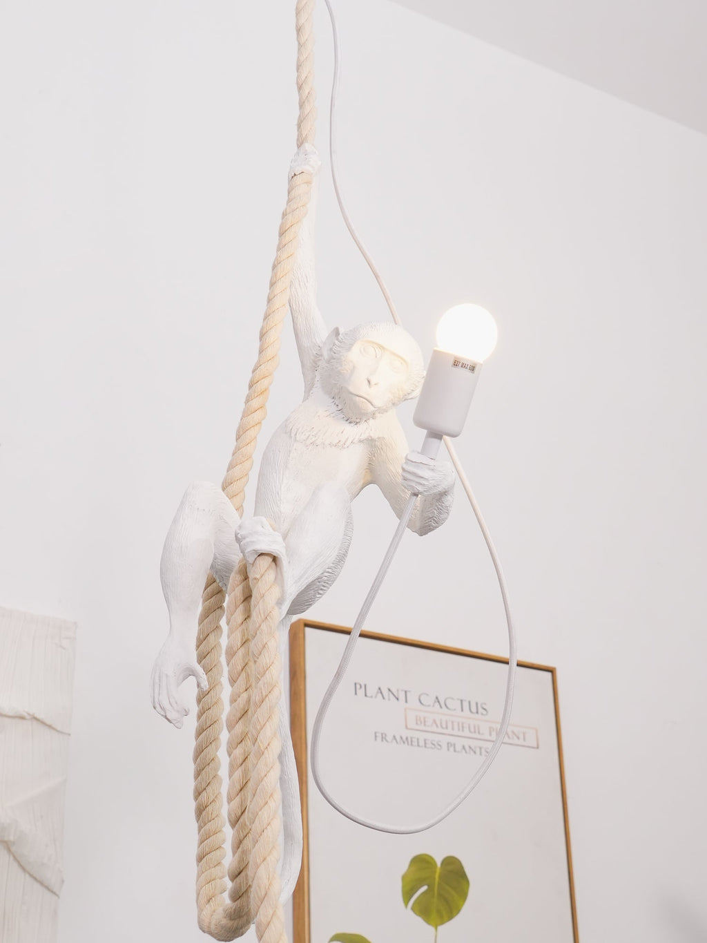 Monkey Pendant Lamp | Glossy Resin, Indoor Use & Perfect for Ambient Lighting