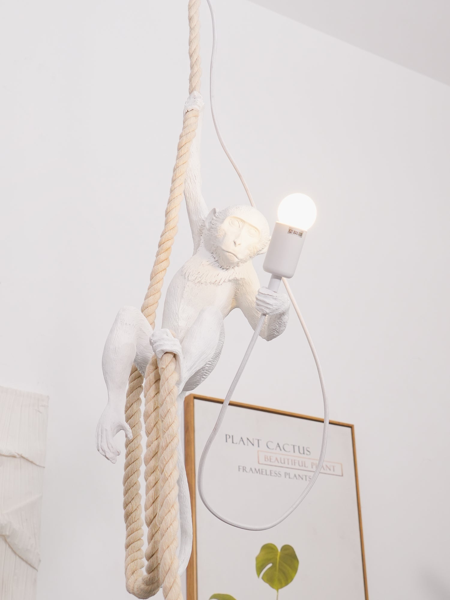 Monkey Pendant Lamp | Glossy Resin, Indoor Use & Perfect for Ambient Lighting
