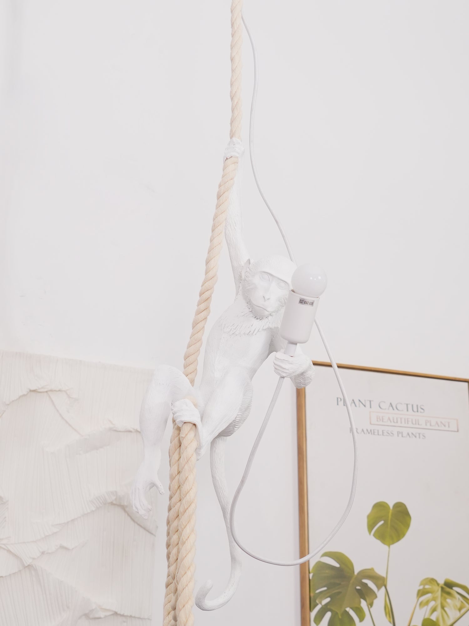 Monkey Pendant Lamp | Glossy Resin, Indoor Use & Perfect for Ambient Lighting