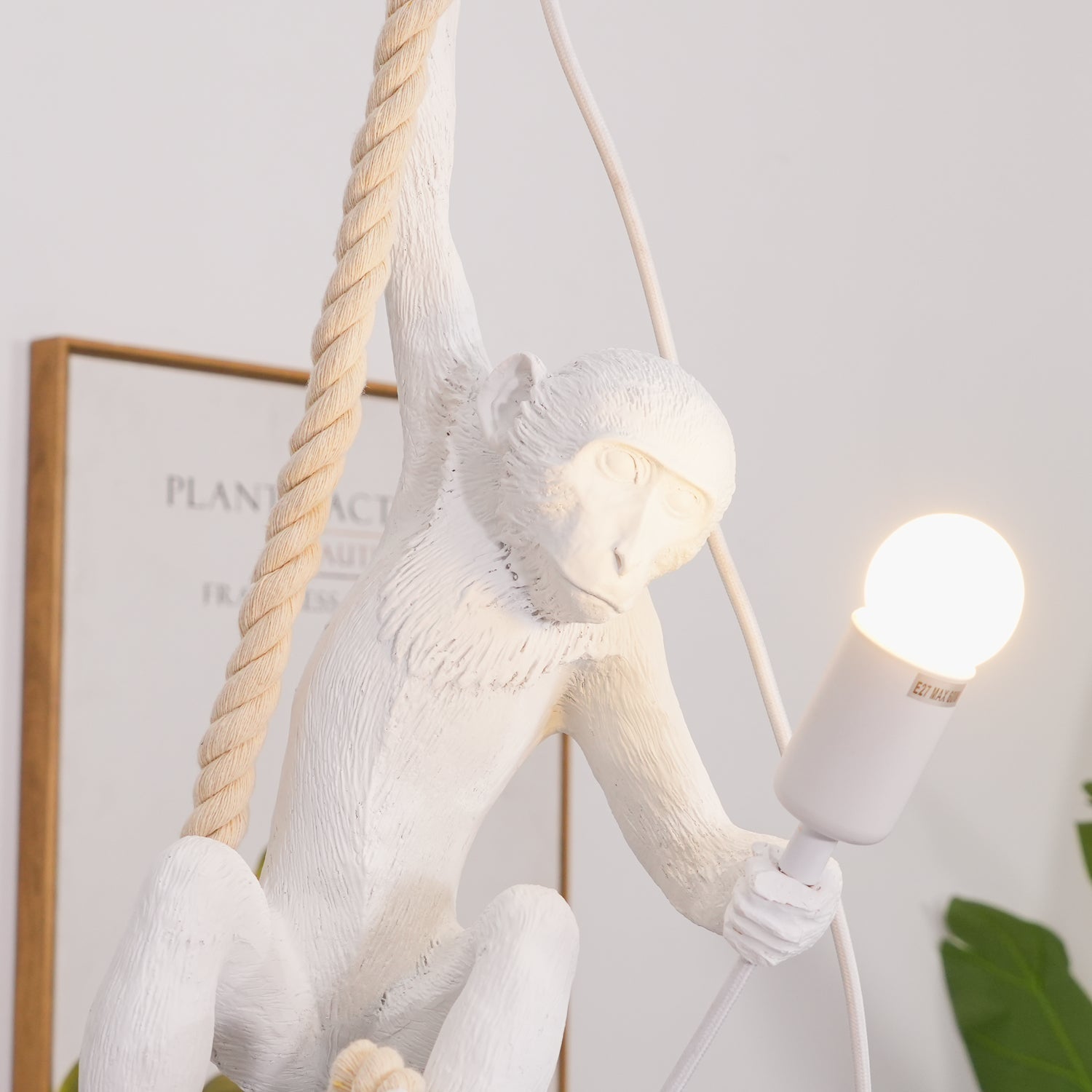 Monkey Pendant Lamp | Glossy Resin, Indoor Use & Perfect for Ambient Lighting