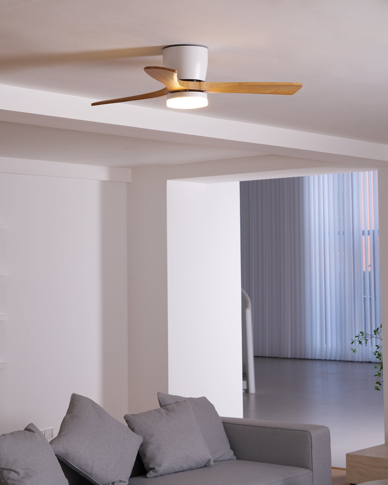 Nordic Wooden Ceiling Fan Light | LED, 6-Speed Control & Minimalist Design for Indoor Spaces (42"/48"/52")