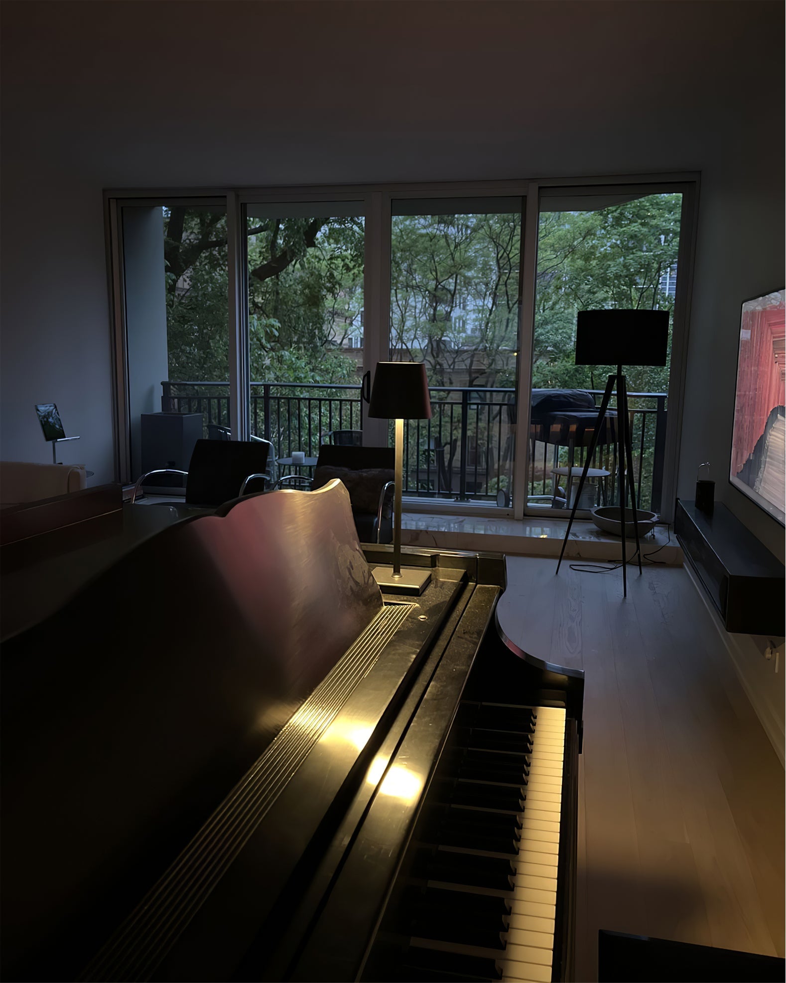 LED Built-in Battery Table Lamp - Portable Wireless Light for Home, Office, and Outdoor Use