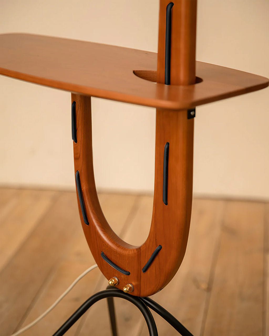 LED Giraffe Floor Lamp with Adjustable Height for Living Room & Kids' Room Lighting