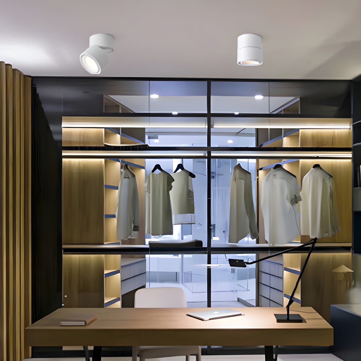 Rotatable Spotlight Ceiling Light | Adjustable Heads, 24° Beam Angle & Ideal for Highlighting Artwork Indoors