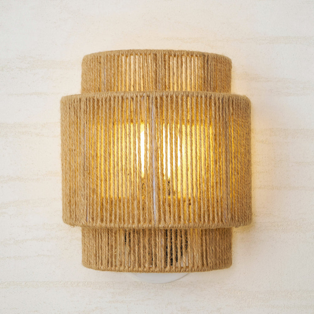 Rustic Weave Wall Lamp | Handwoven Hemp Rope Design for Cozy Indoor Lighting