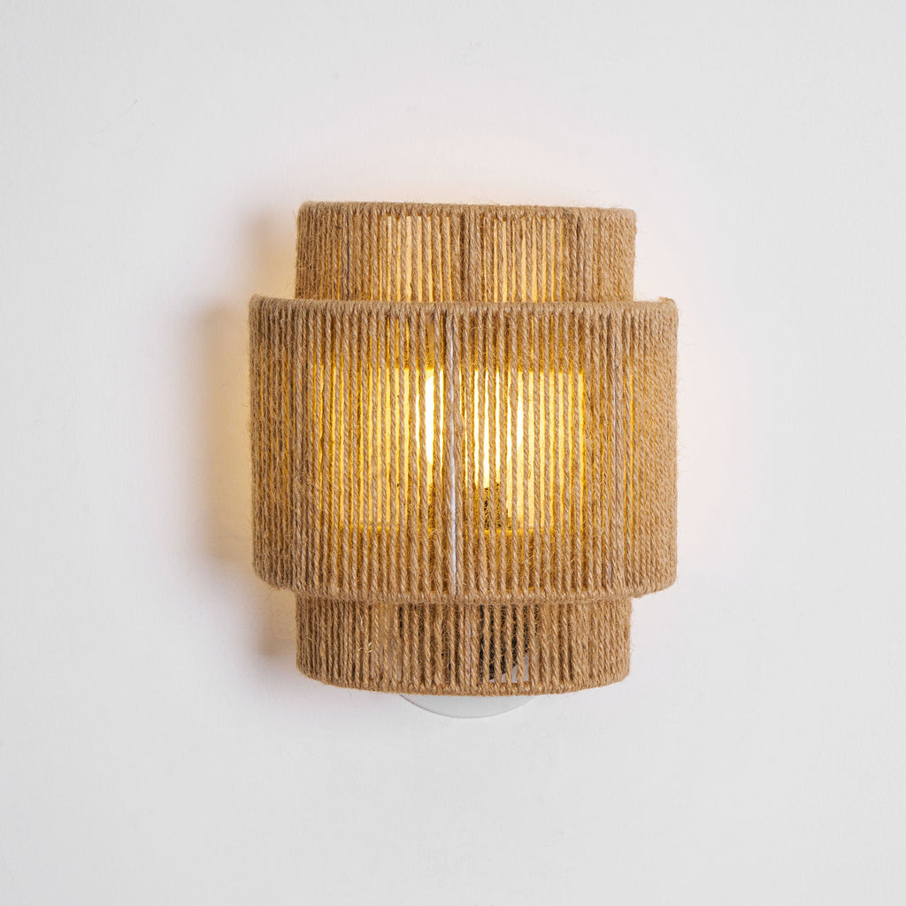 Rustic Weave Wall Lamp | Handwoven Hemp Rope Design for Cozy Indoor Lighting