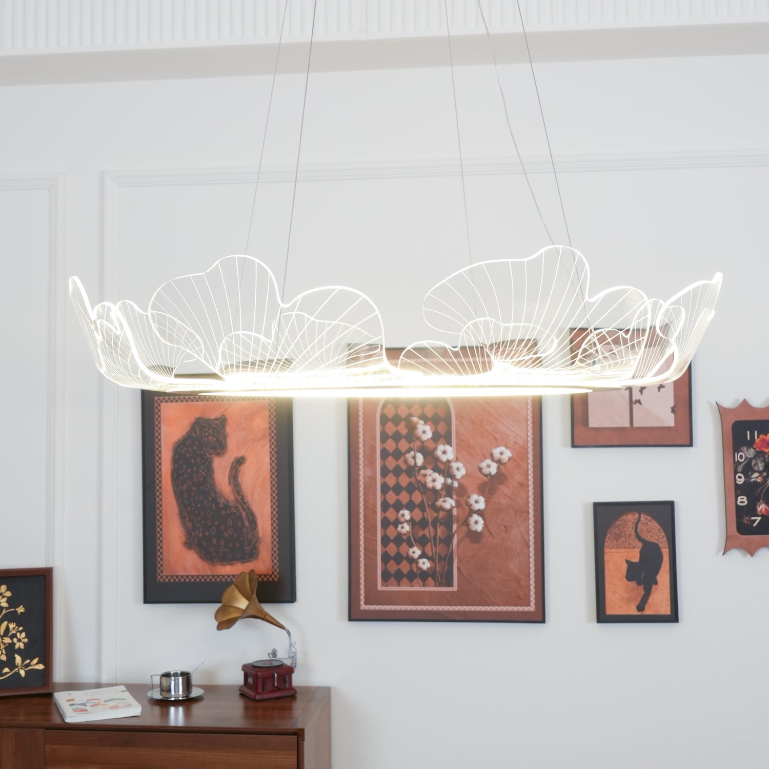 Leaf-Shaped LED Chandelier | Gold Finish, Dimmable & Ideal for Living Room or Kitchen