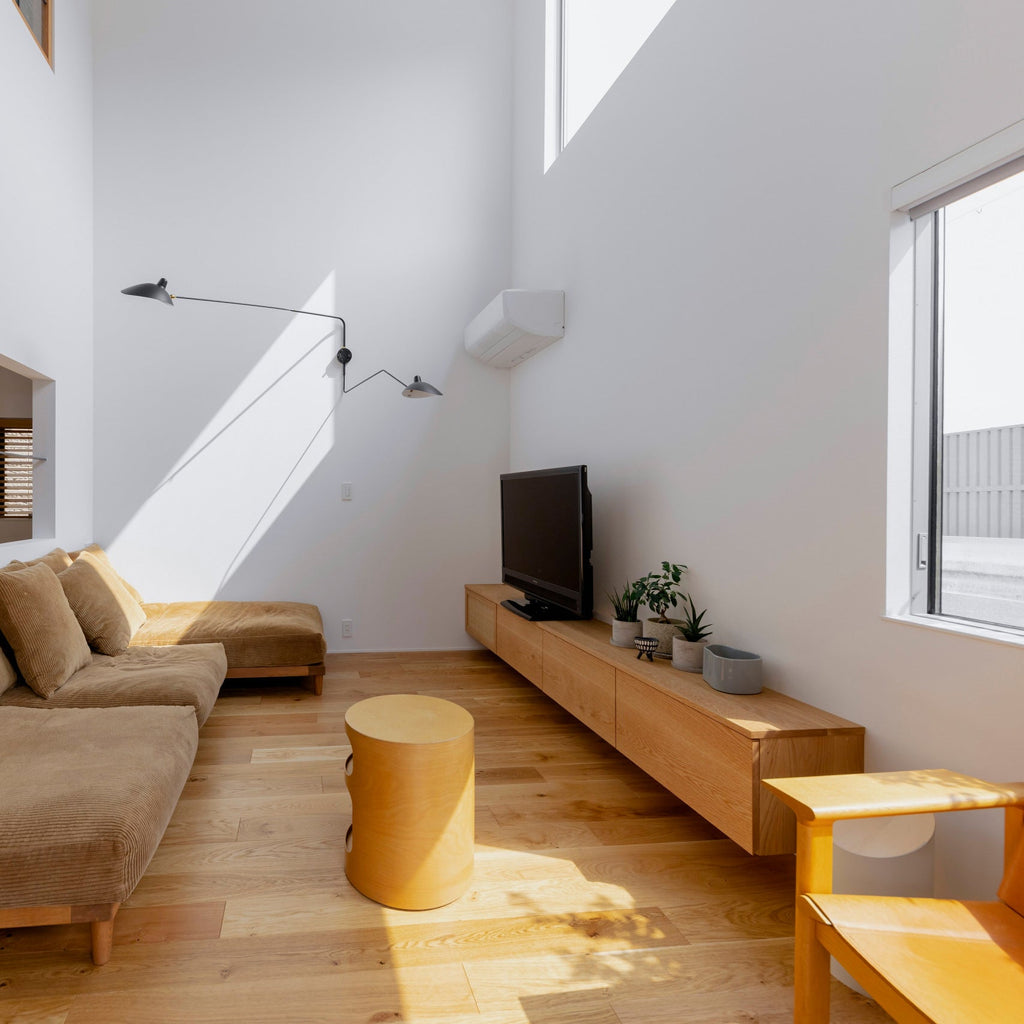 LED Wall Sconce Light Fixture - Adjustable Arm, Modern Design for Living Room & Bedroom Lighting