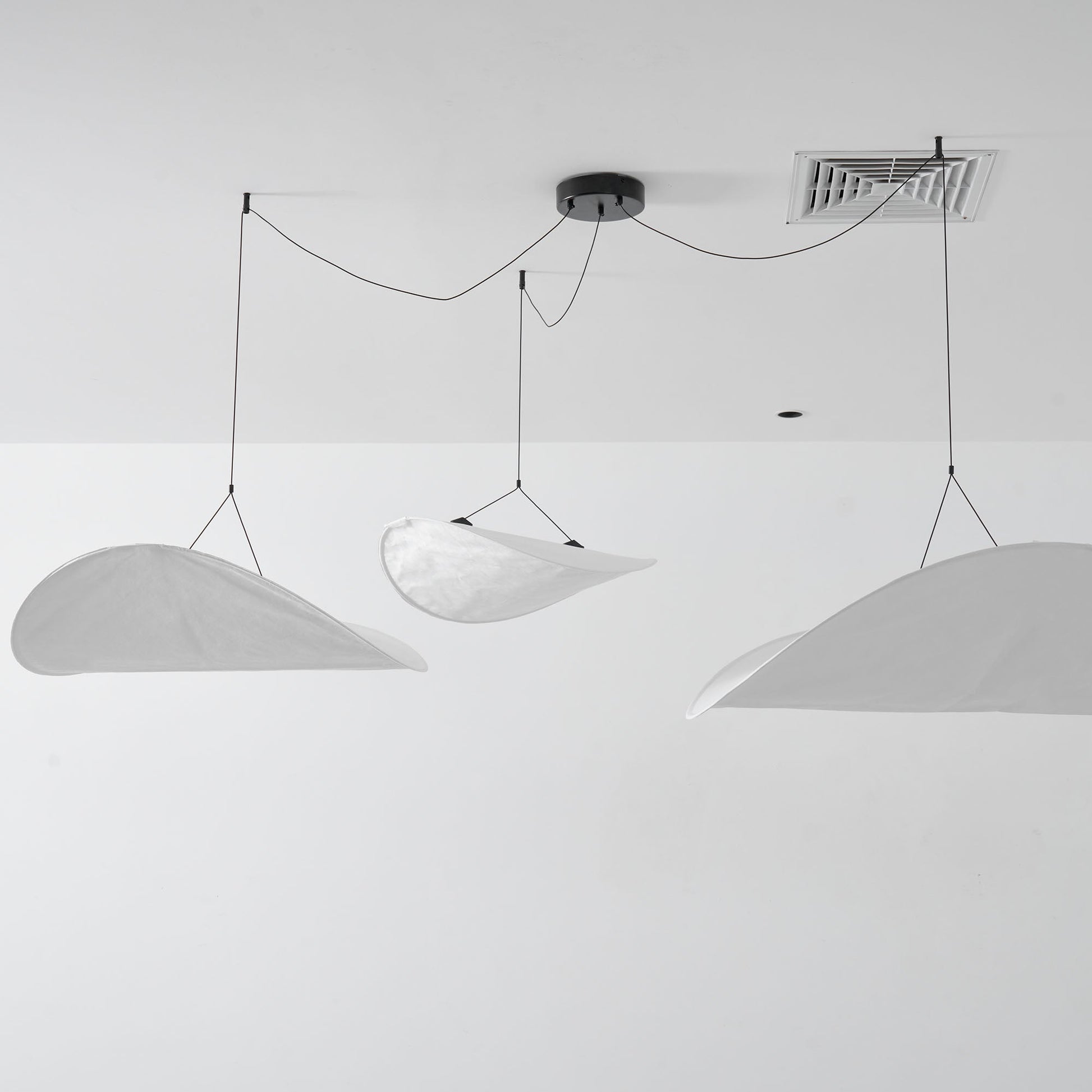 Tyvek Pendant Lamp | Dimmable, Adjustable Height & Ideal for Modern Home Decor