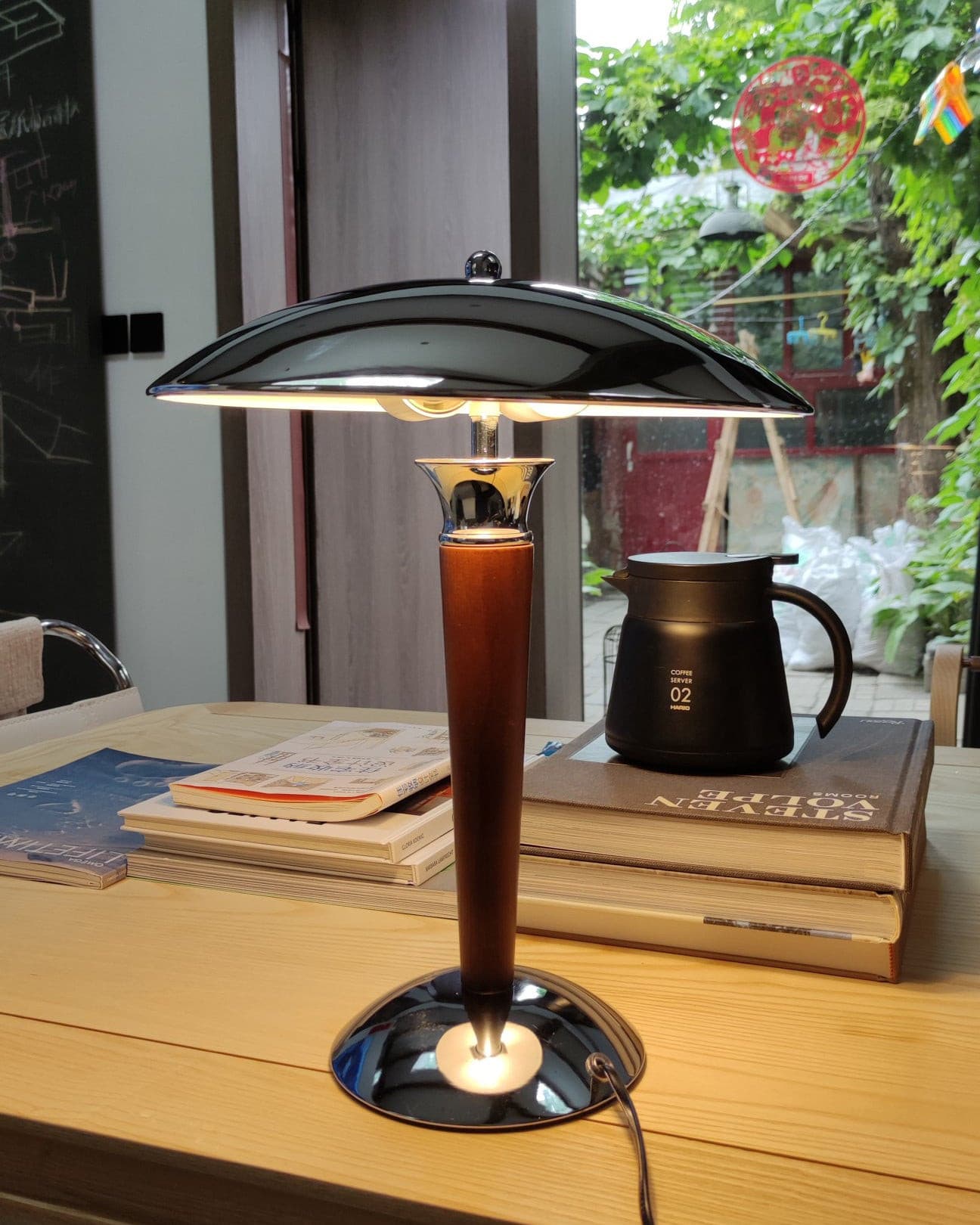 LED Table Lamp with Adjustable Brightness, Modern Design for Living Room & Bedroom, Touch Control & Energy Efficient Lighting