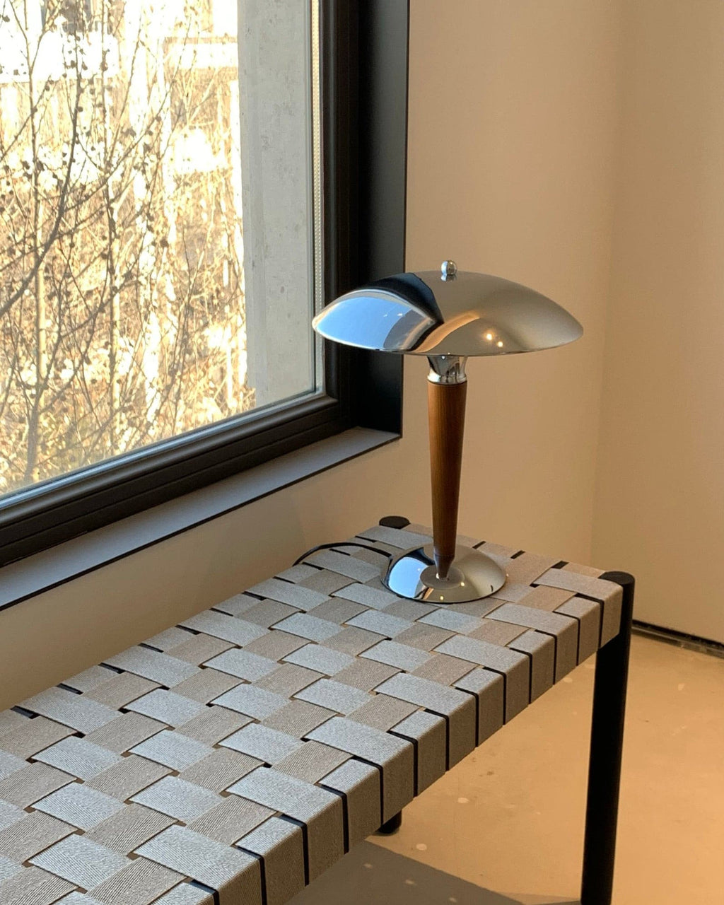 LED Table Lamp with Adjustable Brightness, Modern Design for Living Room & Bedroom, Touch Control & Energy Efficient Lighting