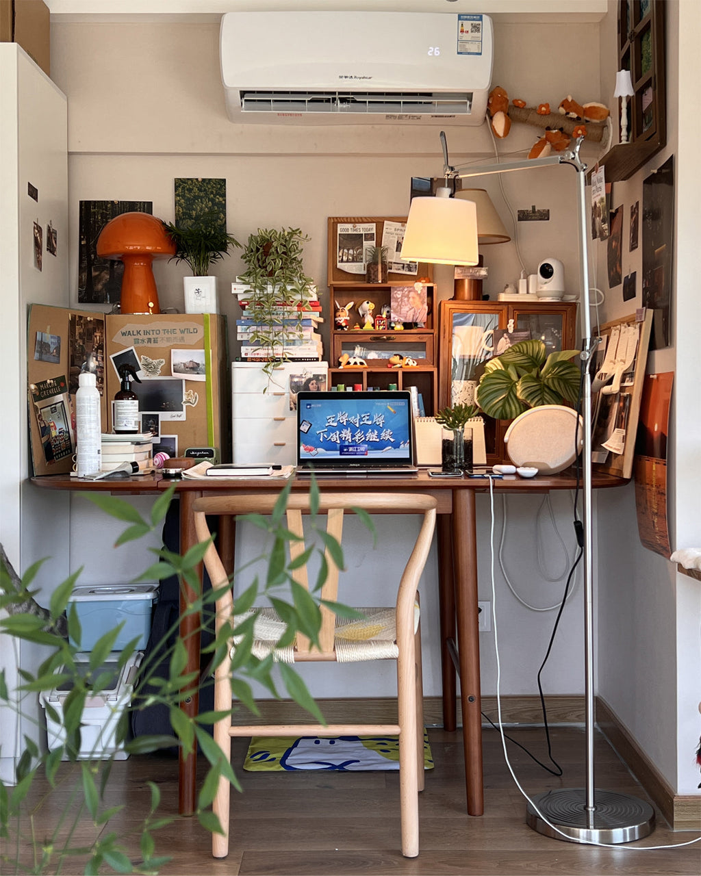 LED Modern Classic Floor Lamp with Adjustable Height for Living Room & Bedroom Lighting