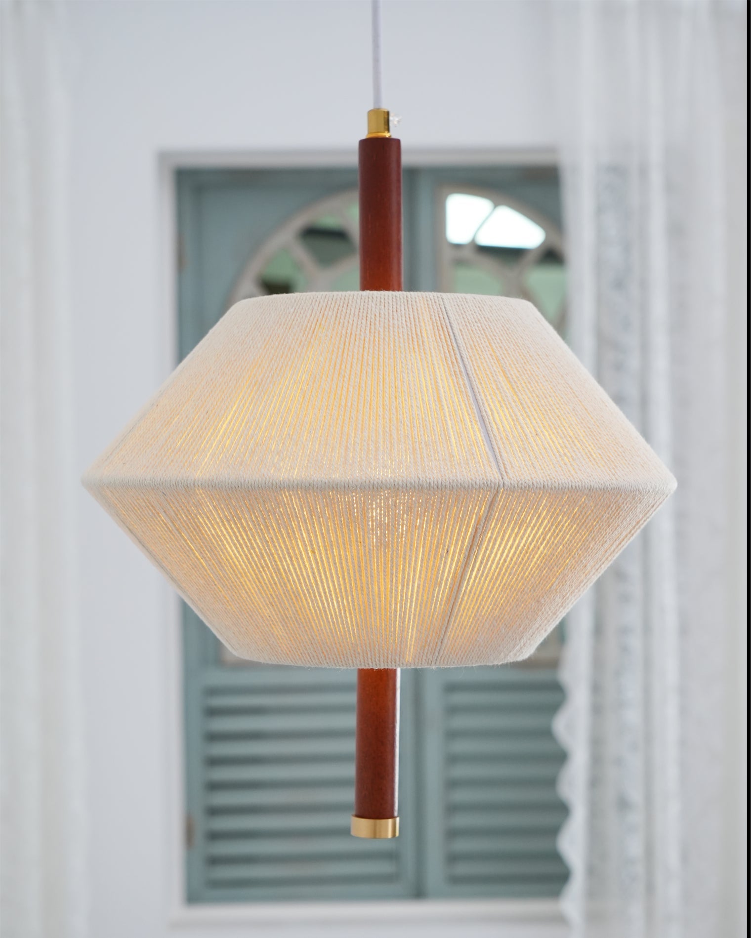 LED Pendant Light Fixture - Modern Brera Design - Adjustable Height for Kitchen & Dining Room Lighting