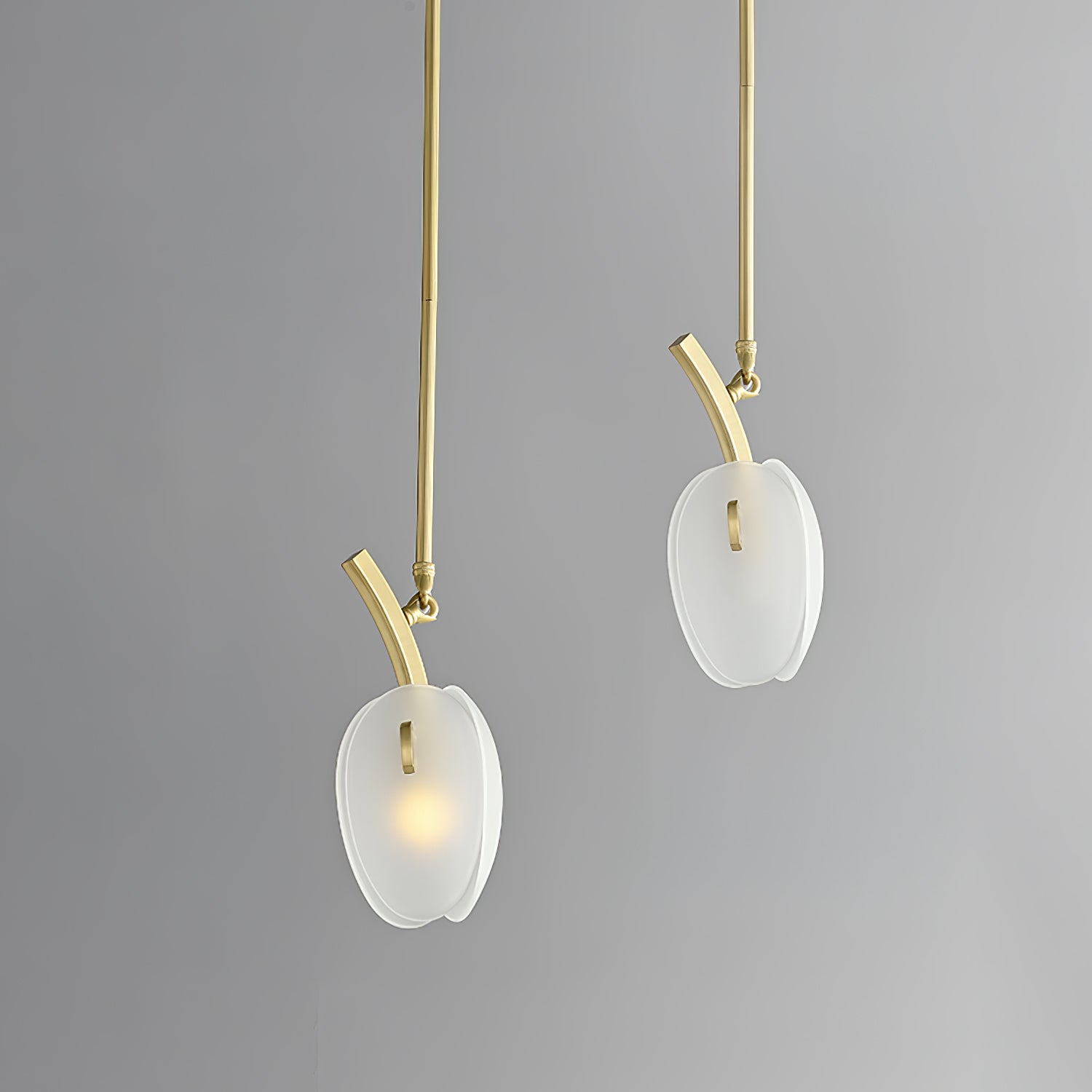 Tulip Bud Chandelier | Hand-Blown Glass, Gold Finish & Ideal for Indoor Spaces