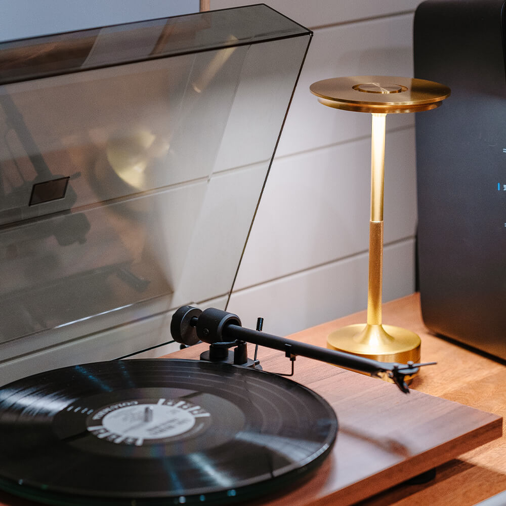 Cordless Metallic Table Lamp - Modern Design for Home & Office Lighting