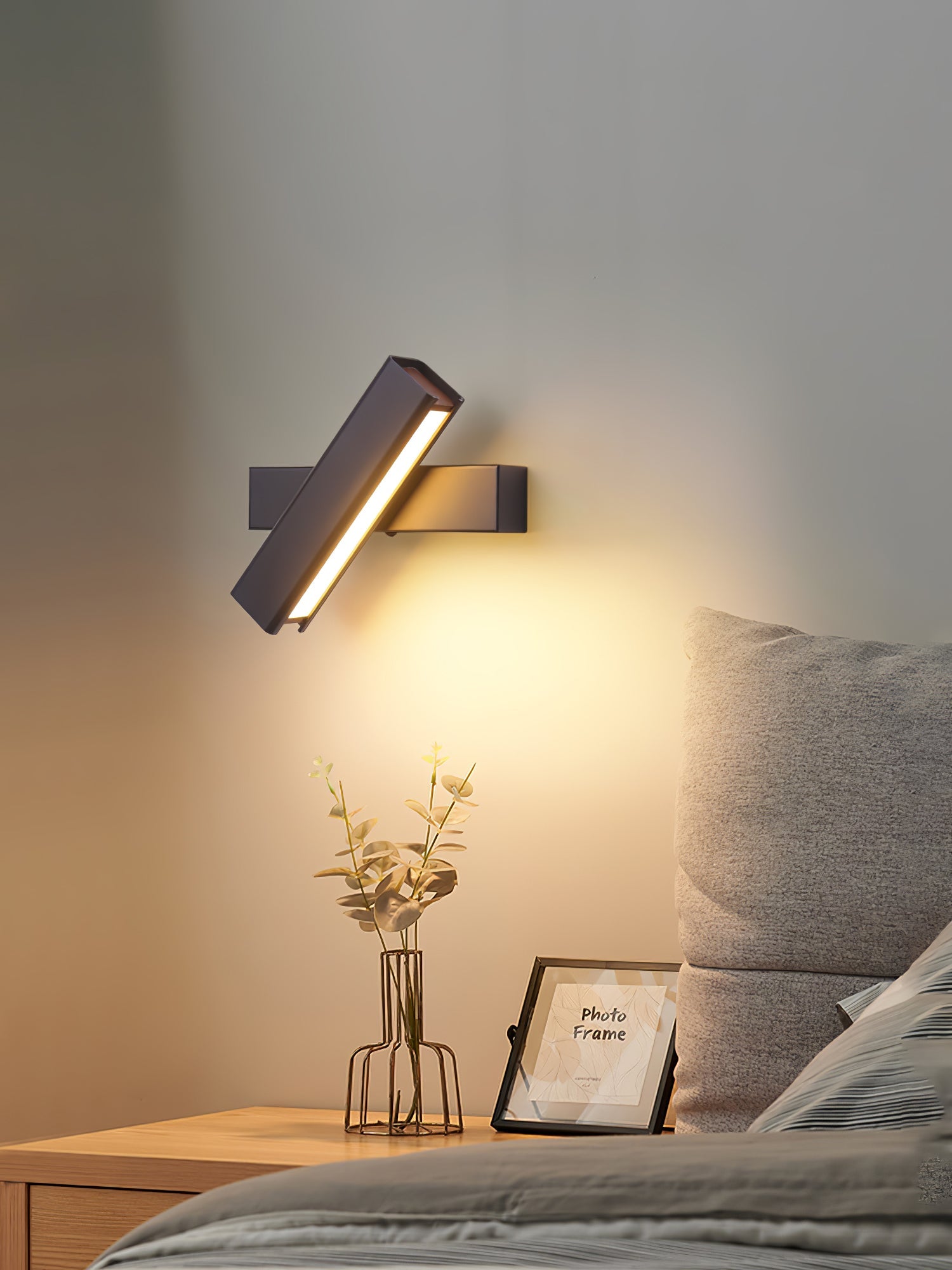 LED Clasp Wall Lamp - Adjustable Arm Fixture for Living Room, Bedroom & Hallway Lighting